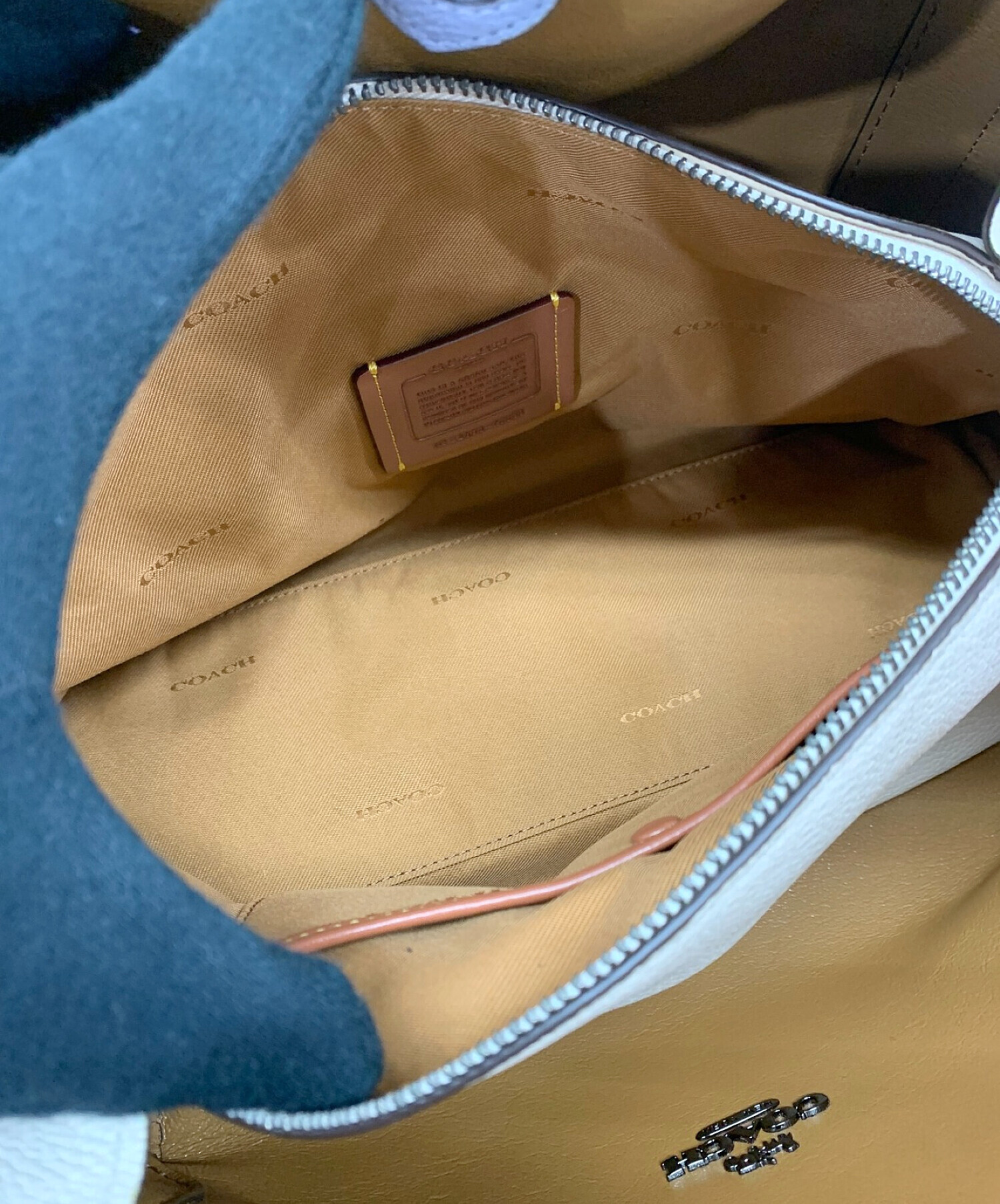 中古・古着通販】COACH (コーチ) ハンドバッグ ハドリー ホーボー スカイブルー×ベージュ｜ブランド・古着通販 トレファク公式【TREFAC  FASHION】スマホサイト