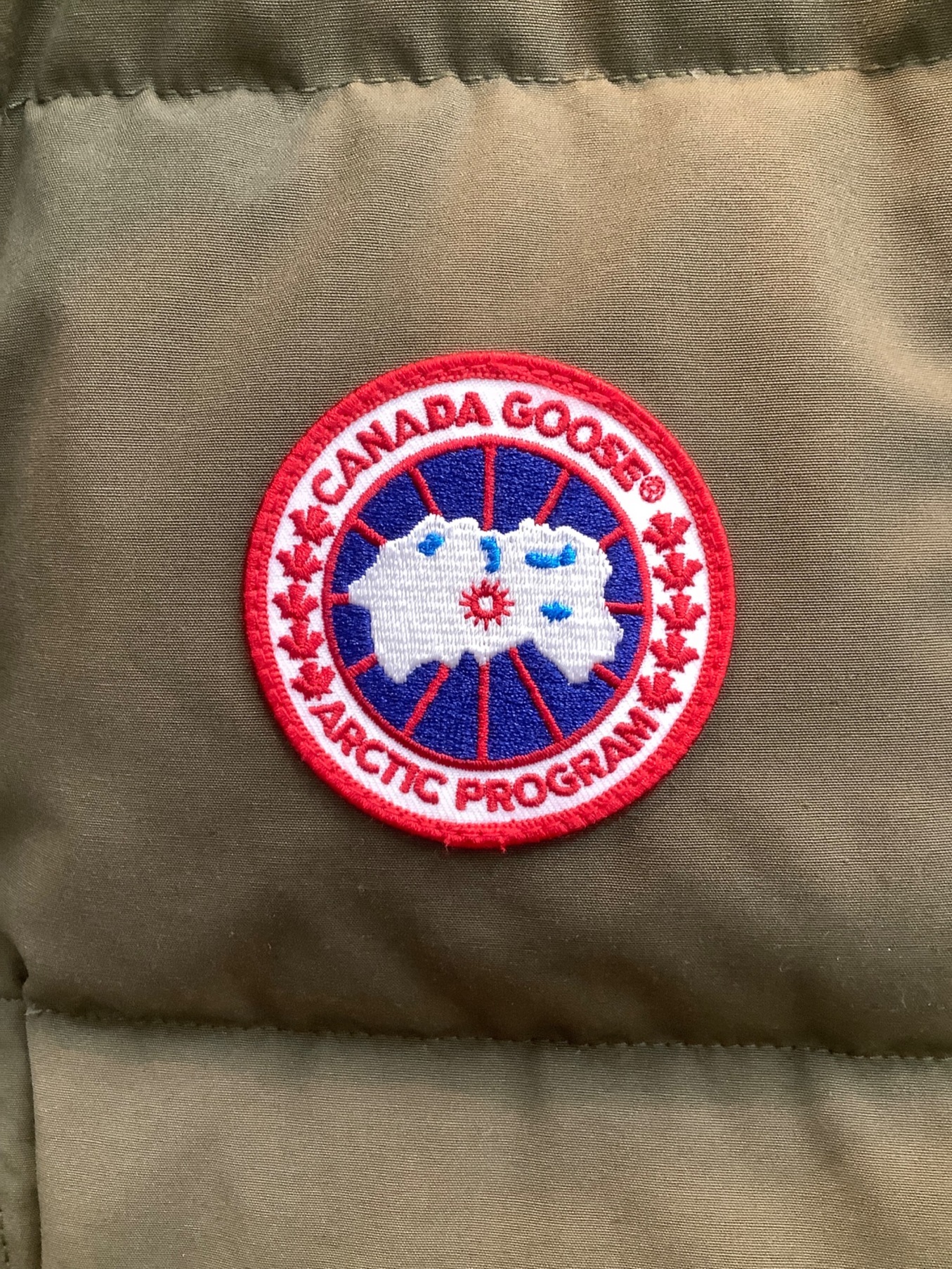 中古・古着通販】CANADA GOOSE (カナダグース) ダウンベスト カーキ