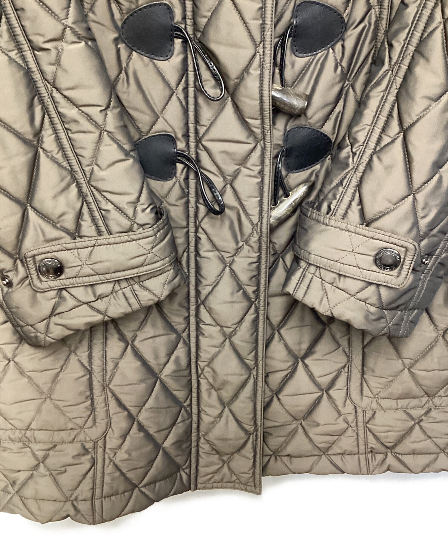 中古・古着通販】BURBERRY (バーバリー) キルティングダッフルロングコート ブラウン サイズ:44｜ブランド・古着通販  トレファク公式【TREFAC FASHION】スマホサイト