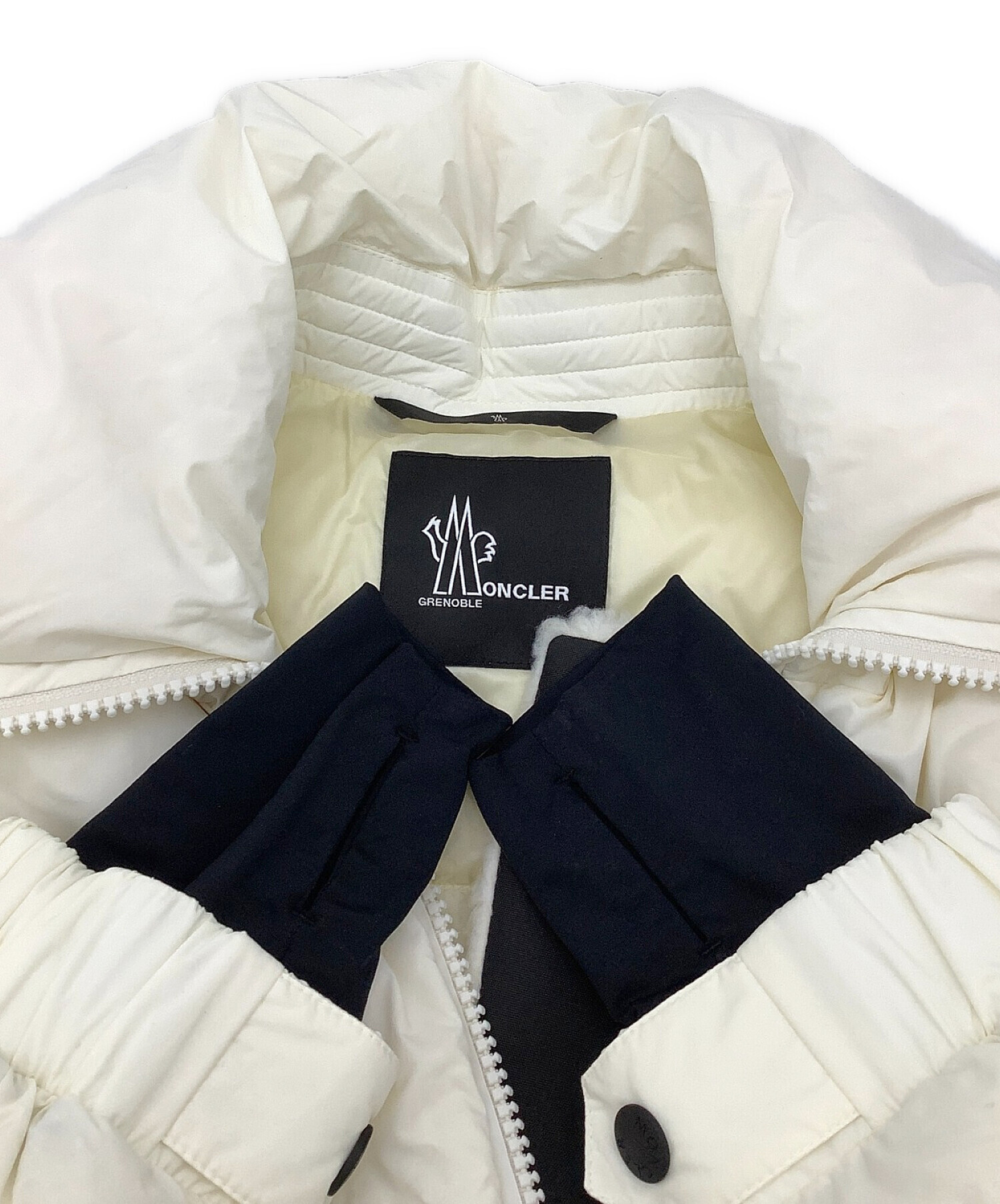 中古・古着通販】MONCLER (モンクレール) ダウンジャケット ホワイト サイズ:2｜ブランド・古着通販 トレファク公式【TREFAC  FASHION】スマホサイト