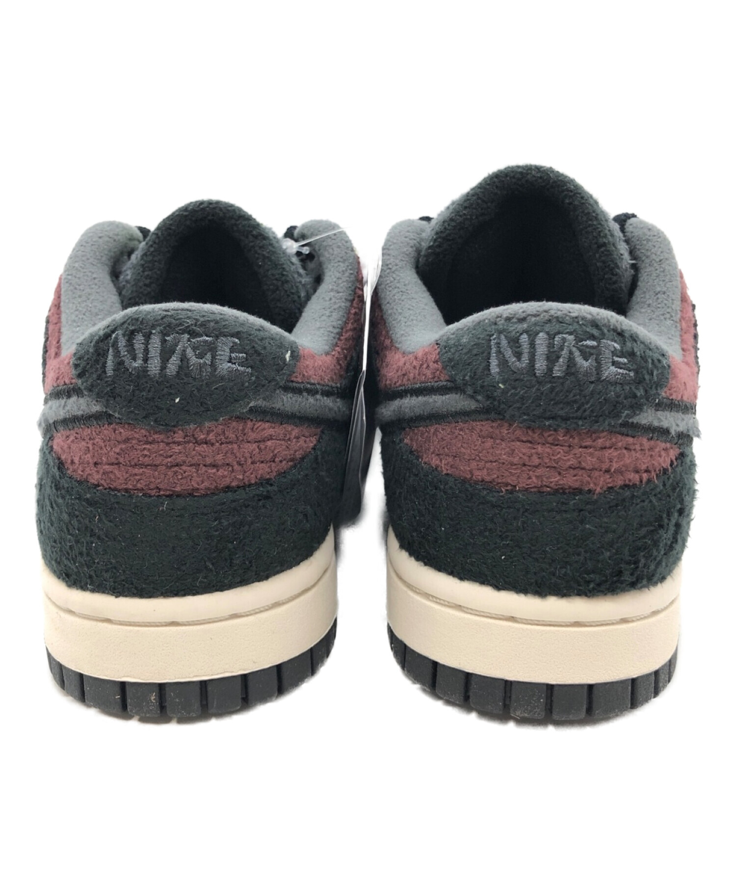 中古・古着通販】NIKE (ナイキ) ローカットスニーカー ブラック×レッド