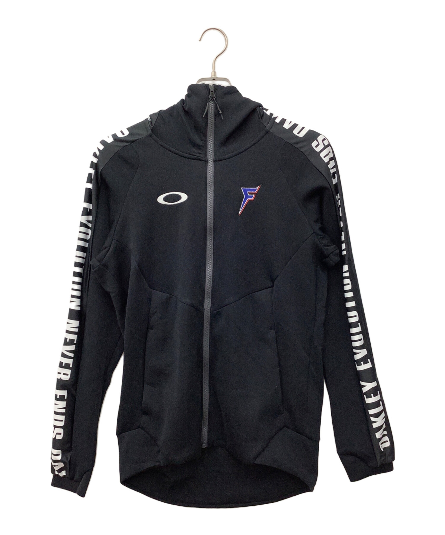 中古・古着通販】OAKLEY (オークリー) 北海道日本ハムファイターズ (ホッカイドウニッポンハムファイターズ) ウォームアップジャケット ブラック  サイズ:L 未使用品｜ブランド・古着通販 トレファク公式【TREFAC FASHION】スマホサイト