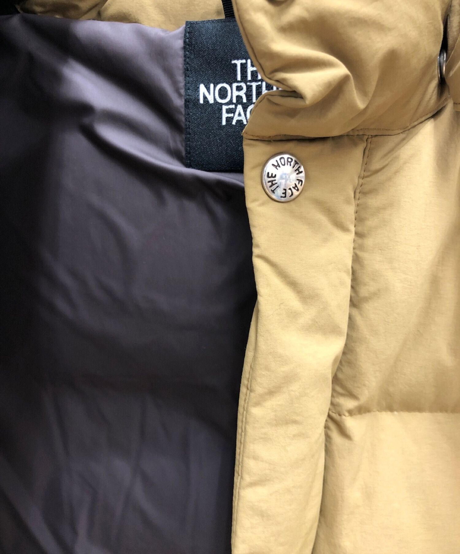 THE NORTH FACE (ザ ノース フェイス) ダウンジャケット カーキ サイズ:M