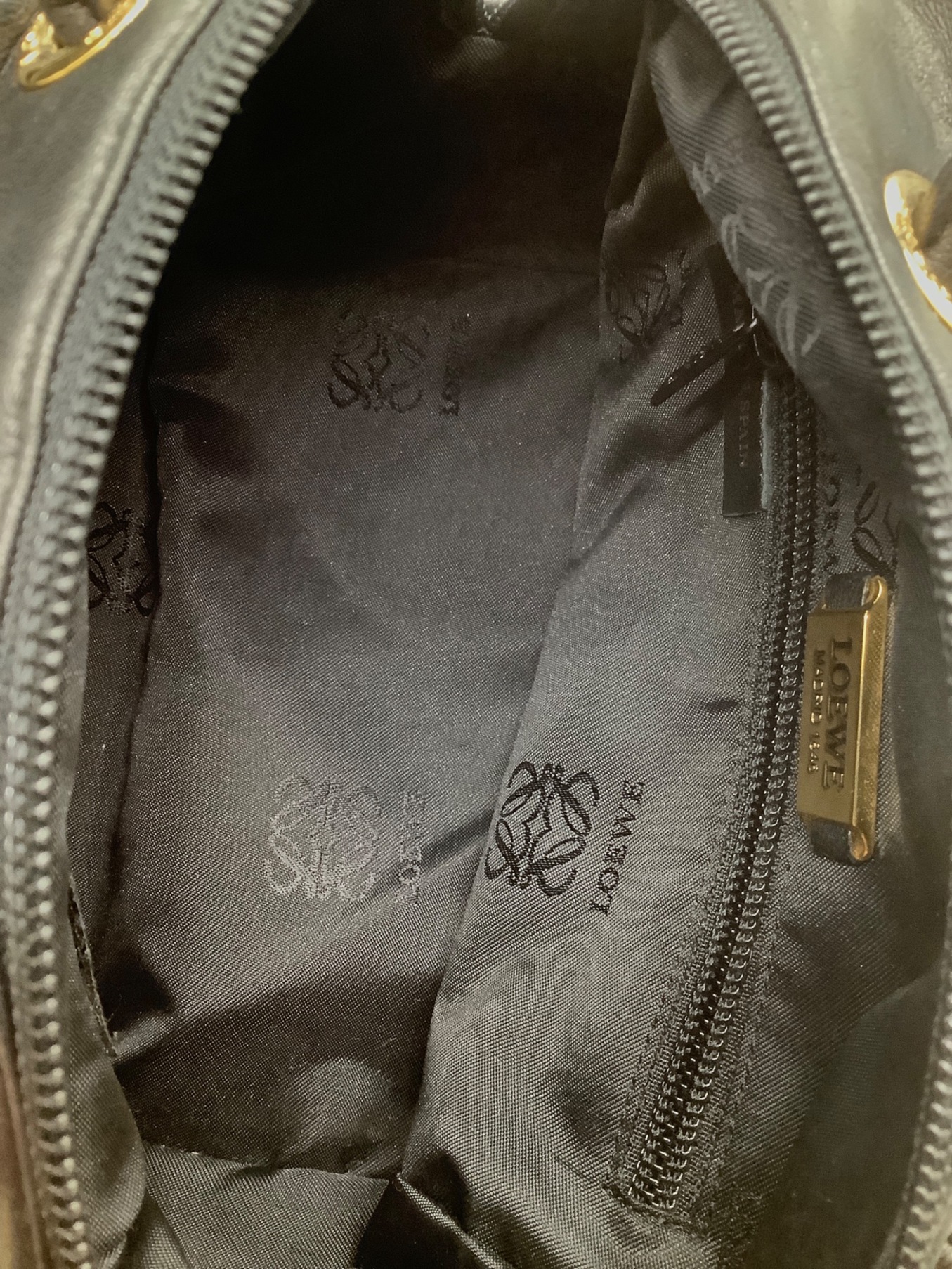 中古・古着通販】LOEWE (ロエベ) レザーミニハンドバッグ ブラック