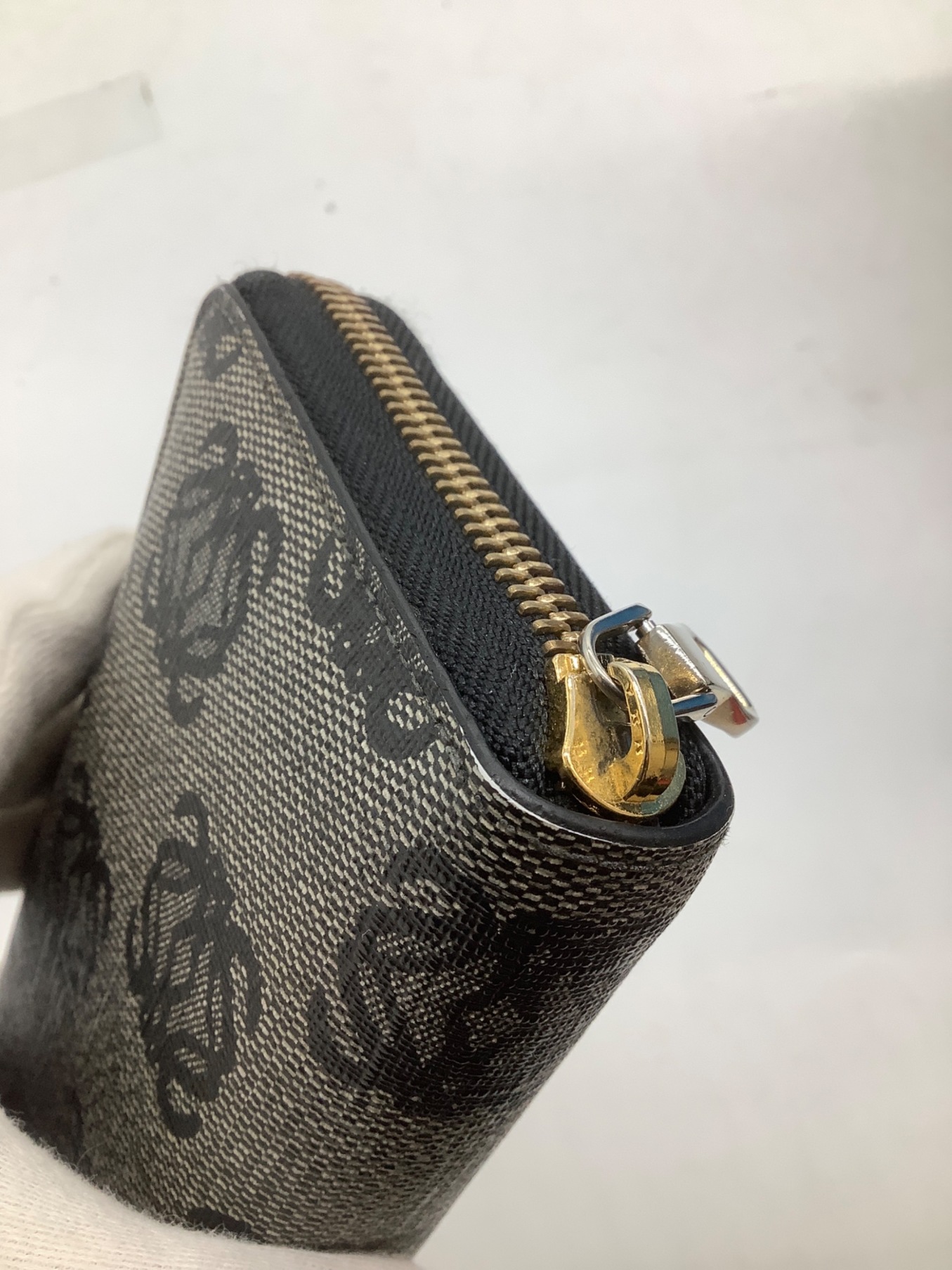 中古・古着通販】LOEWE (ロエベ) 長財布｜ブランド・古着通販 ...