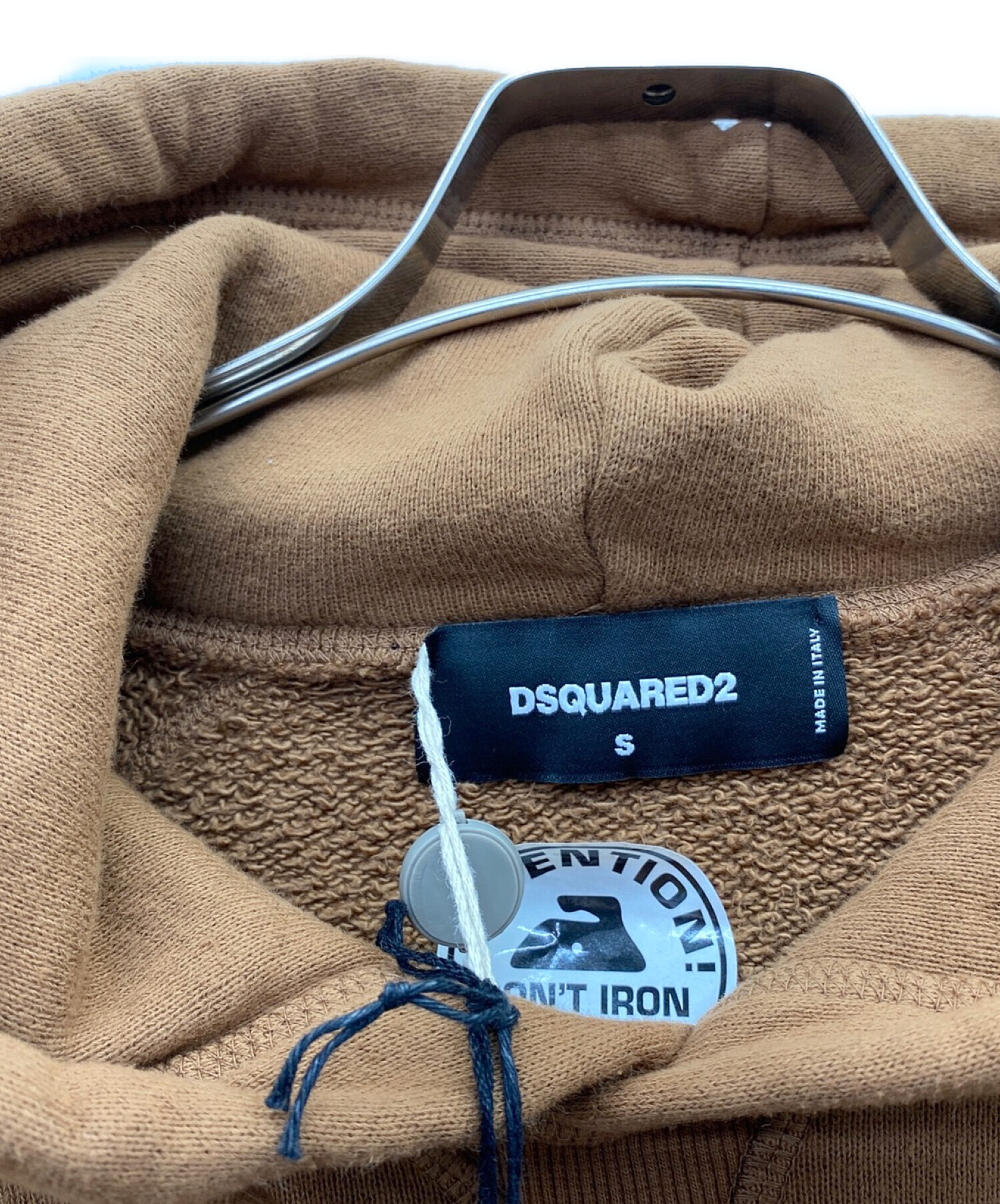 中古・古着通販】DSQUARED2 (ディースクエアード) プルオーバーパーカー ブラウン サイズ:S 未使用品｜ブランド・古着通販  トレファク公式【TREFAC FASHION】スマホサイト