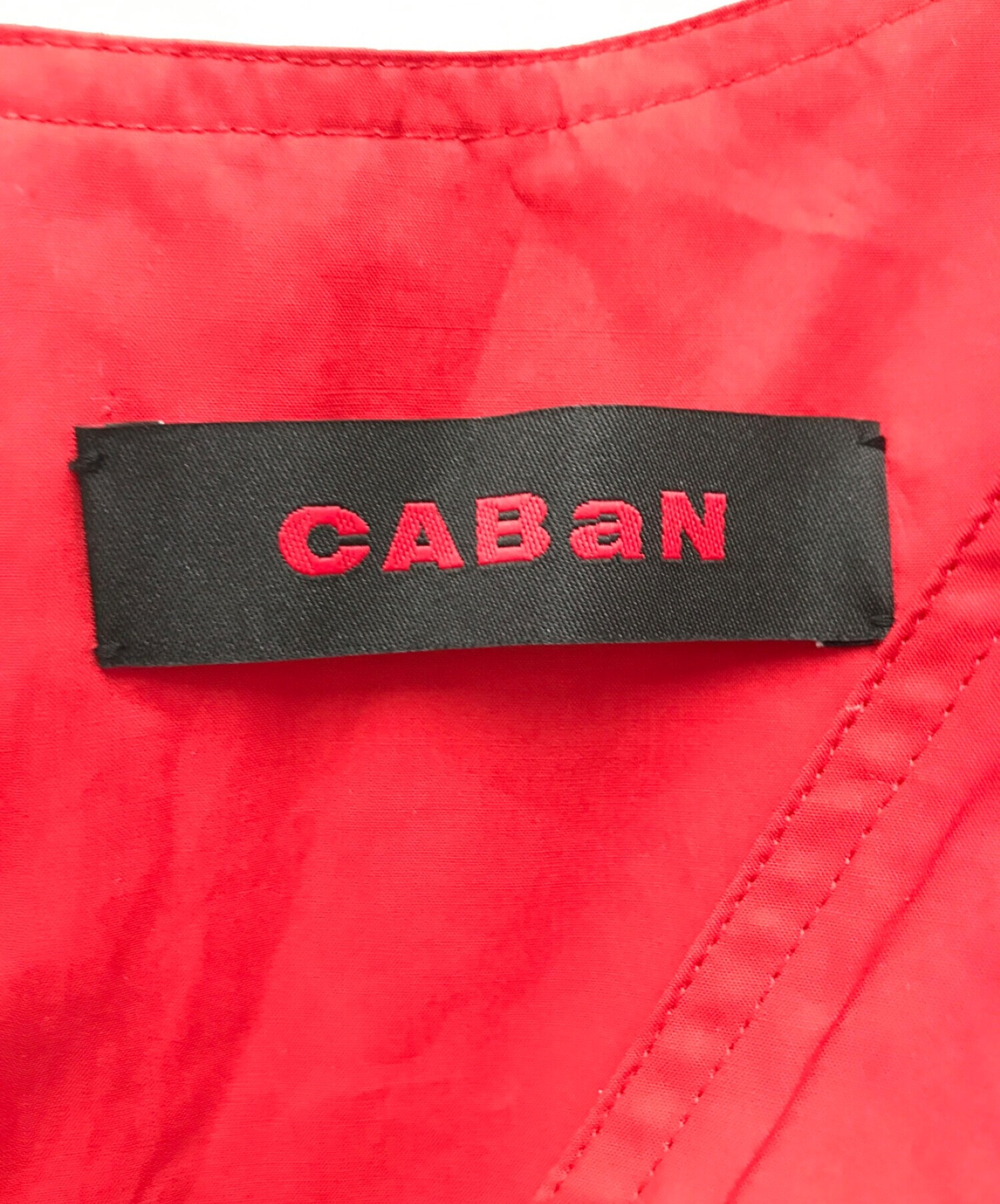 CABaN (キャバン) コットンタイプライター Vネックフレアワンピース レッド サイズ:F