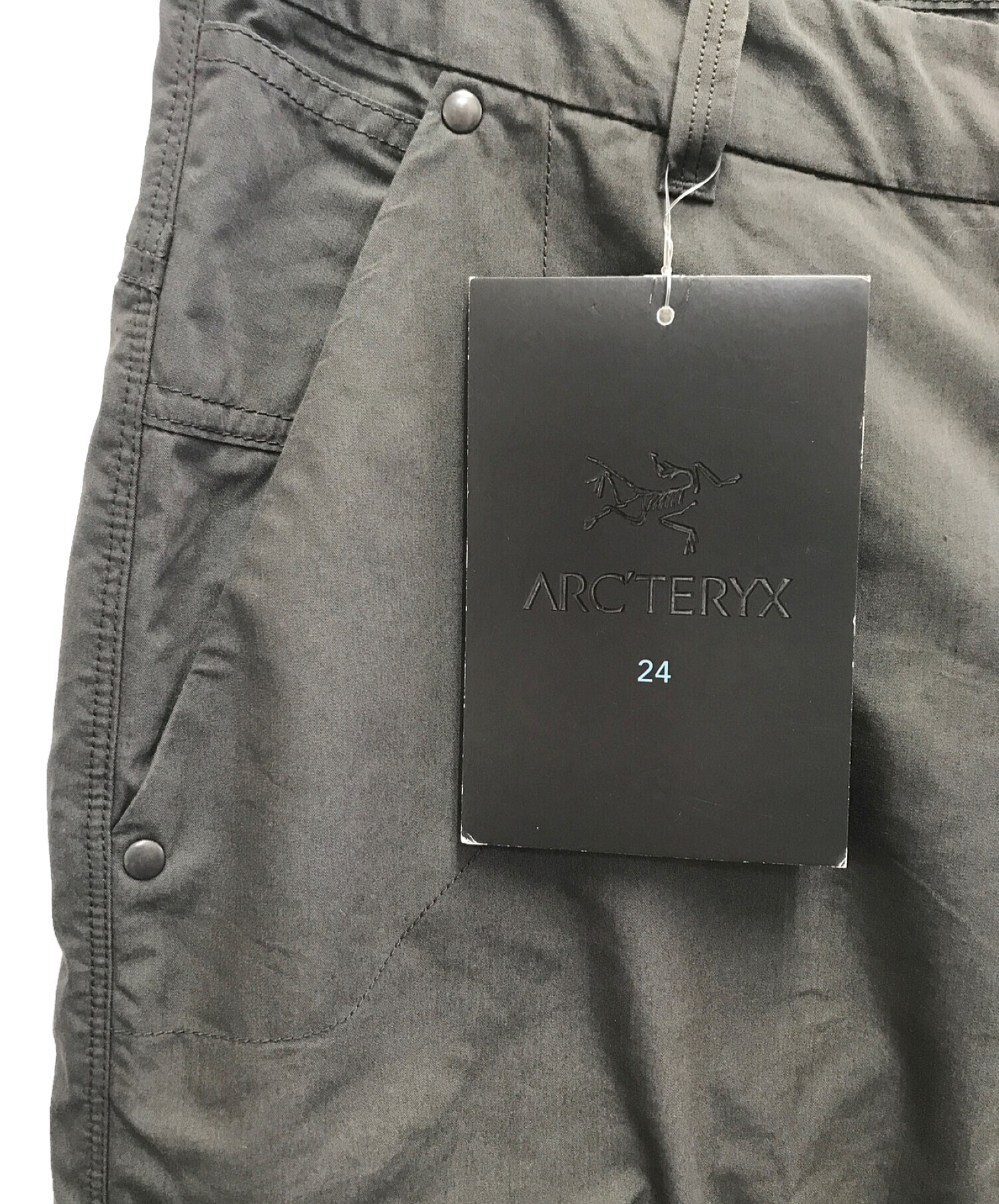 ARC'TERYX (アークテリクス) クライミングパンツ グレー サイズ:32 未使用品