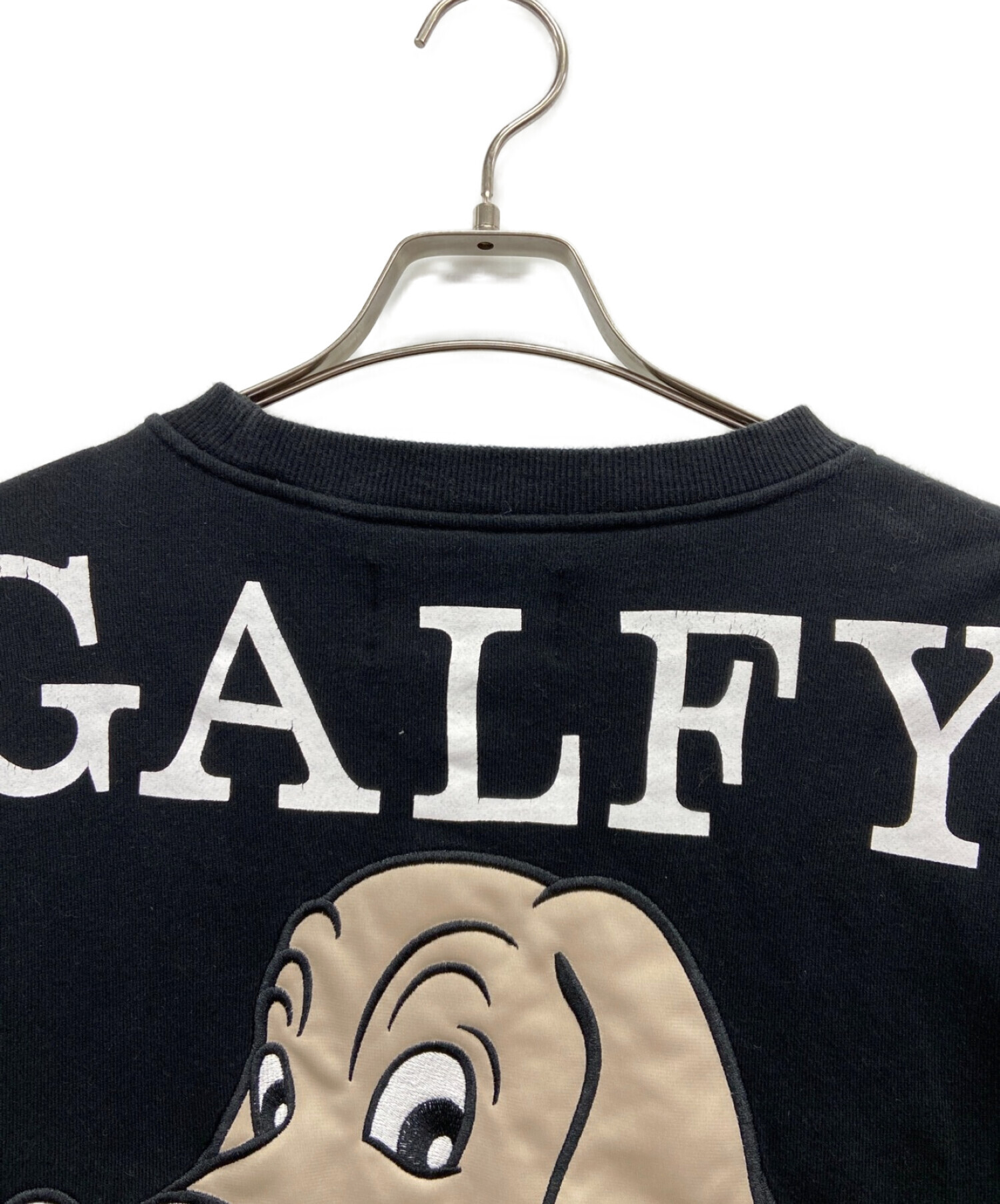 中古・古着通販】GALFY (ガルフィー) 刺繍トレーナー ブラック サイズ