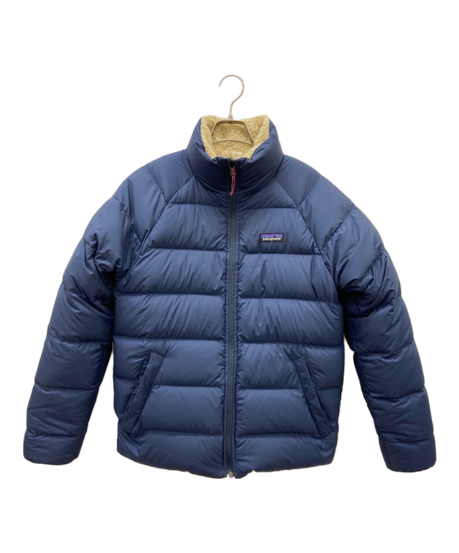 中古・古着通販】Patagonia (パタゴニア) リバーシブルダウンジャケット ネイビー サイズ:XS｜ブランド・古着通販  トレファク公式【TREFAC FASHION】スマホサイト