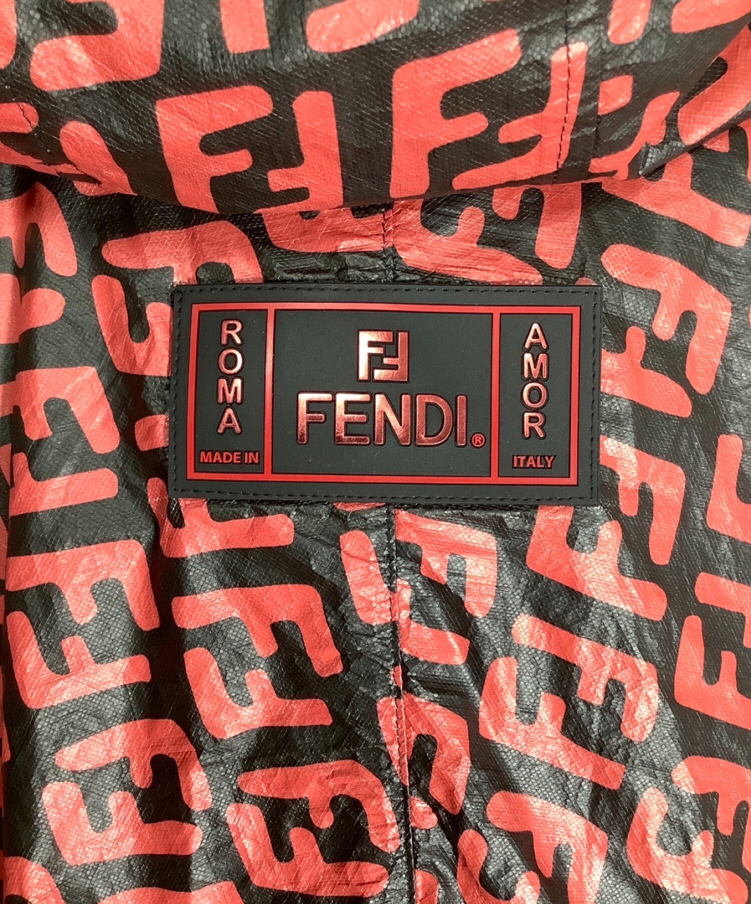 中古・古着通販】FENDI (フェンディ) マウンテンパーカー レッド