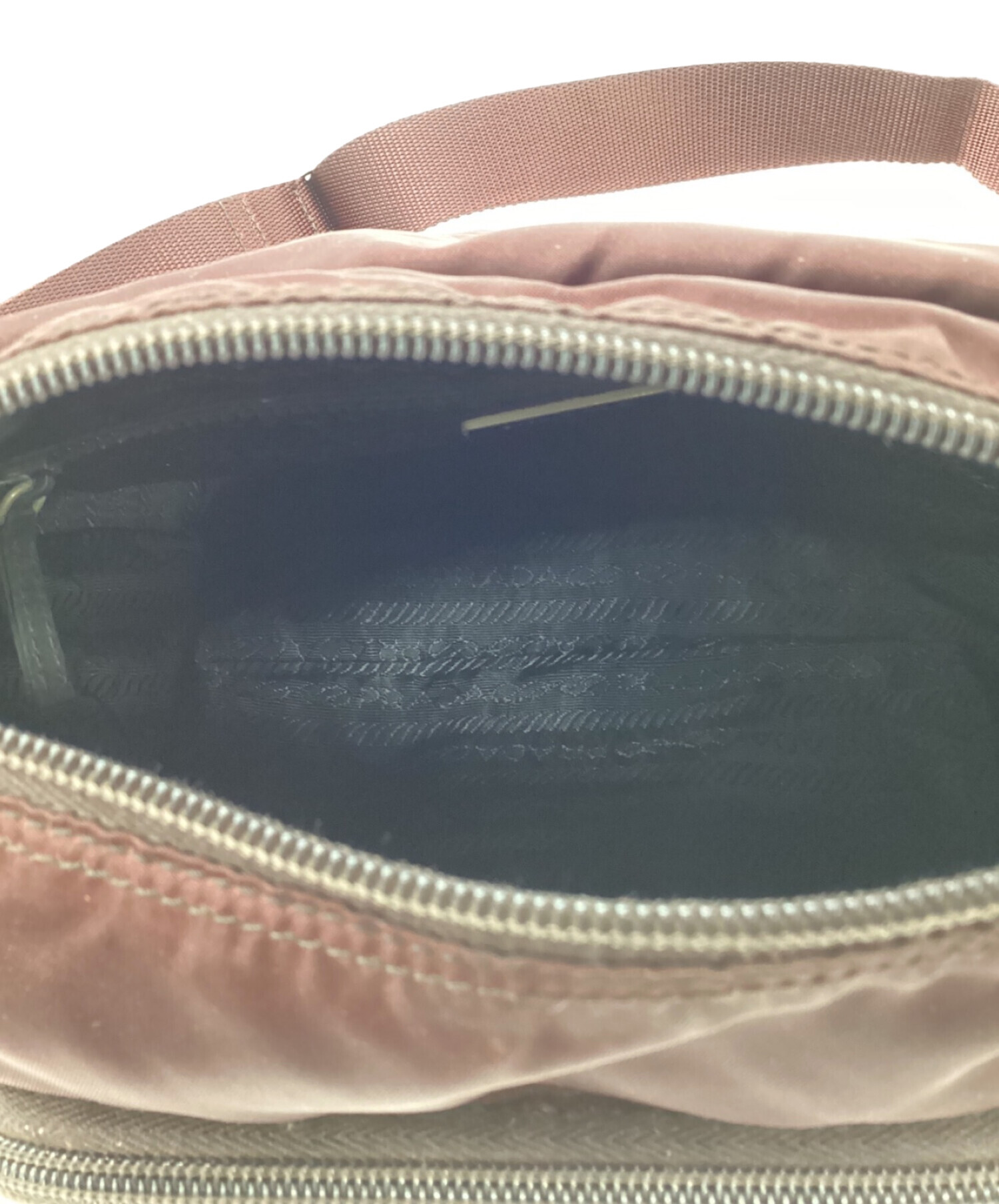 中古・古着通販】PRADA (プラダ) ナイロンショルダーバッグ ボルドー ...