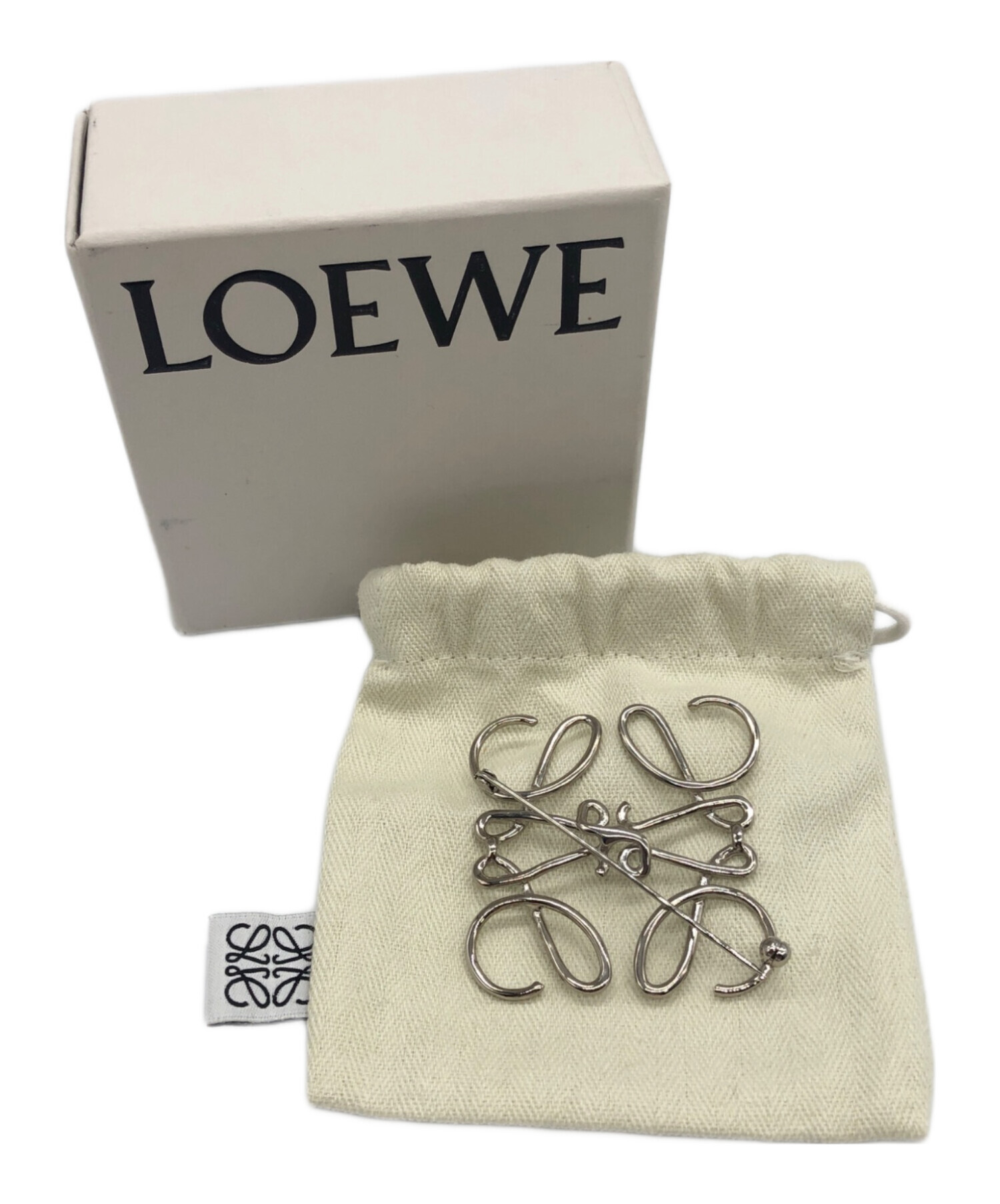 LOEWE (ロエベ) アナグラムブローチ シルバーカラー