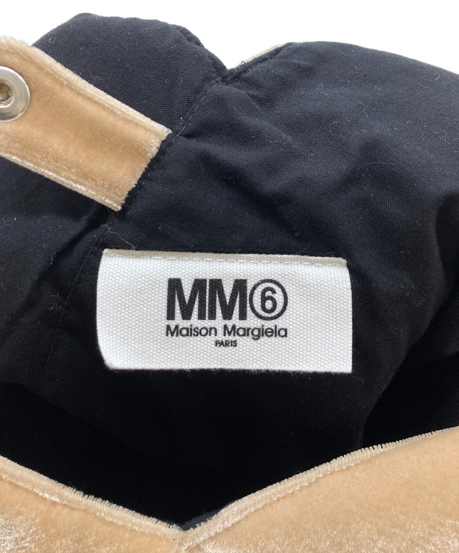 MM6 Maison Margiela (エムエムシックス メゾンマルジェラ) ジャパニーズトライアングルトートバッグ ベージュ