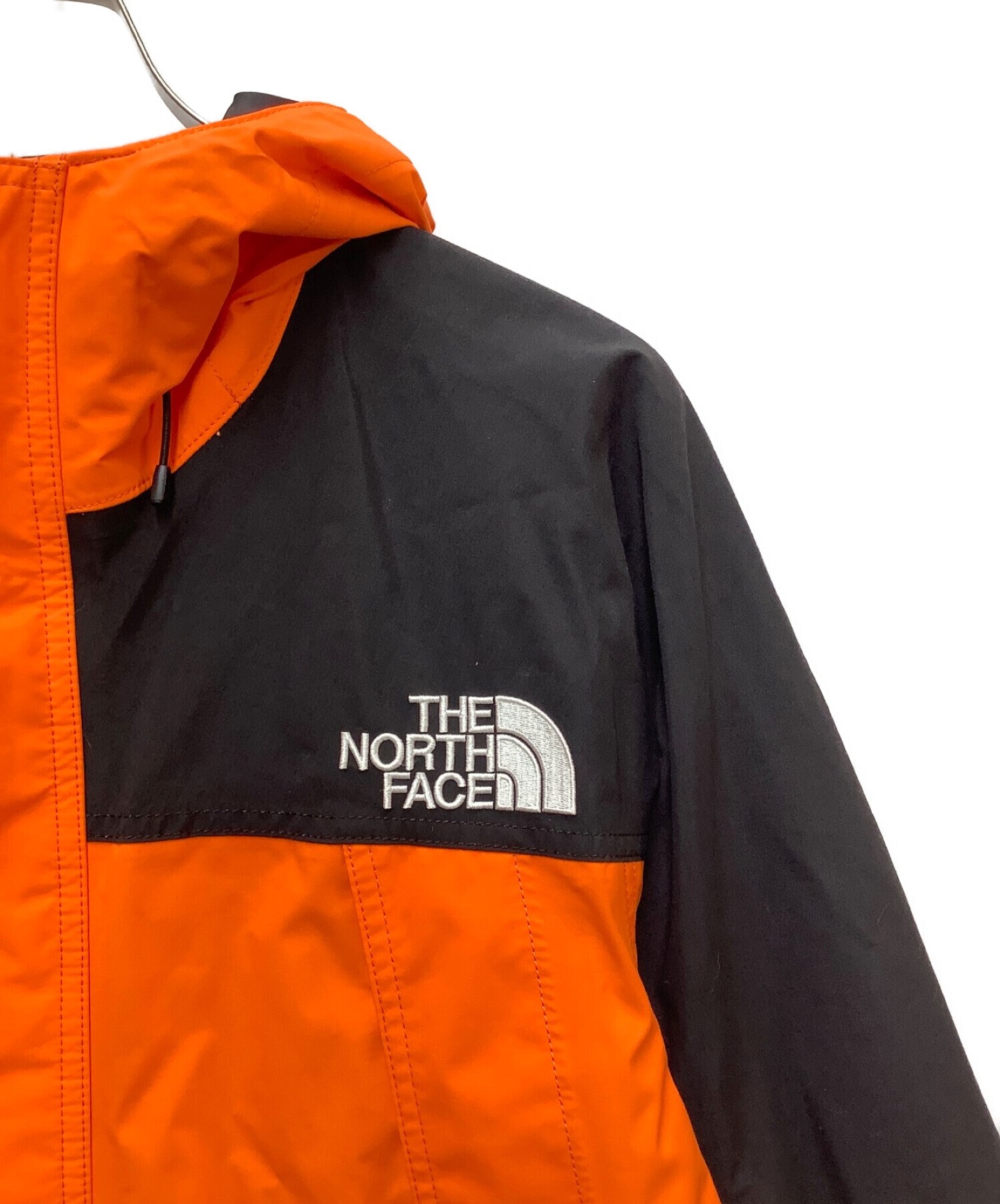 THE NORTH FACE (ザ ノース フェイス) マウンテンパーカー オレンジ×ブラック サイズ:L