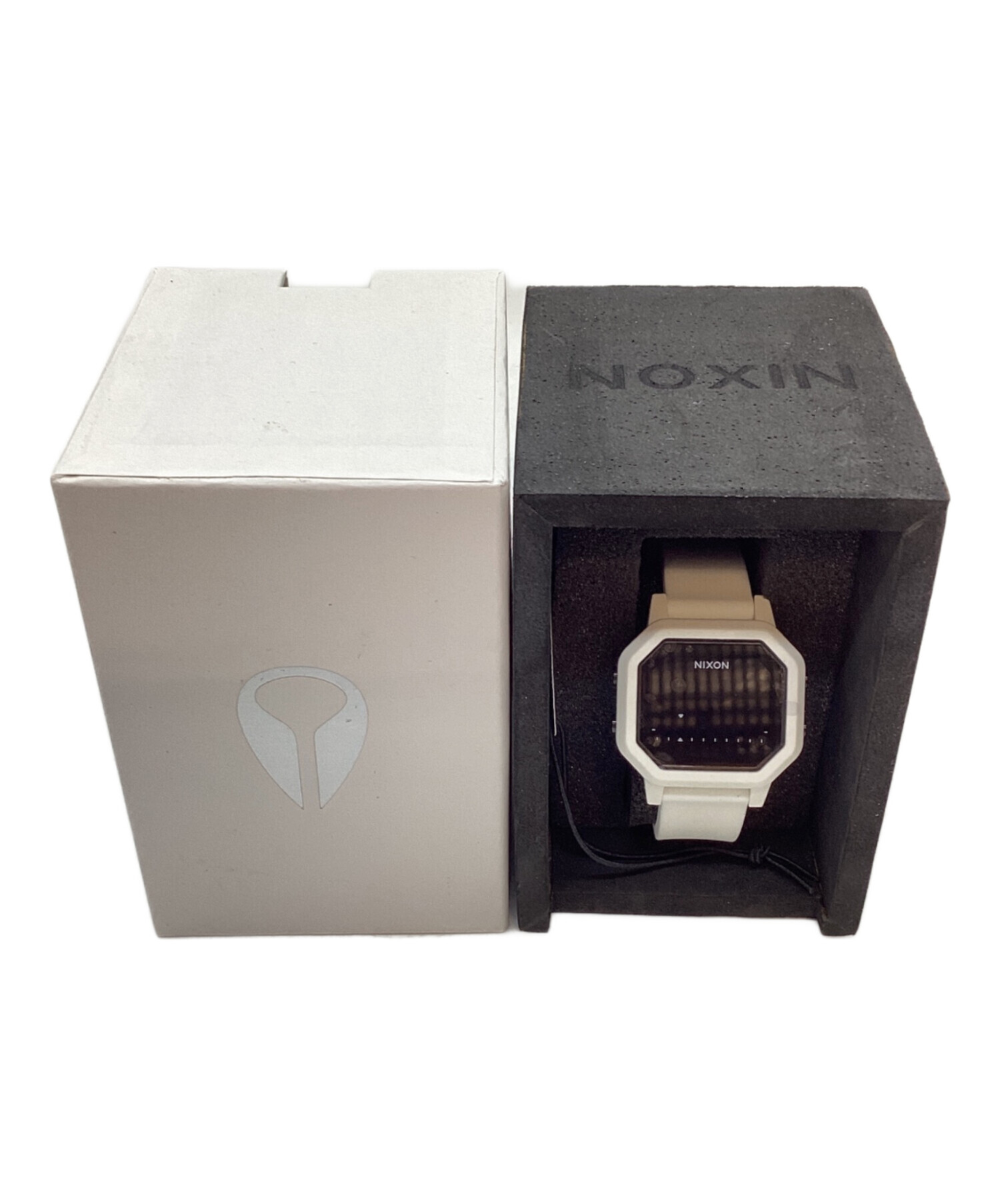 NIXON (ニクソン) デジタルウォッチ ホワイト 未使用品