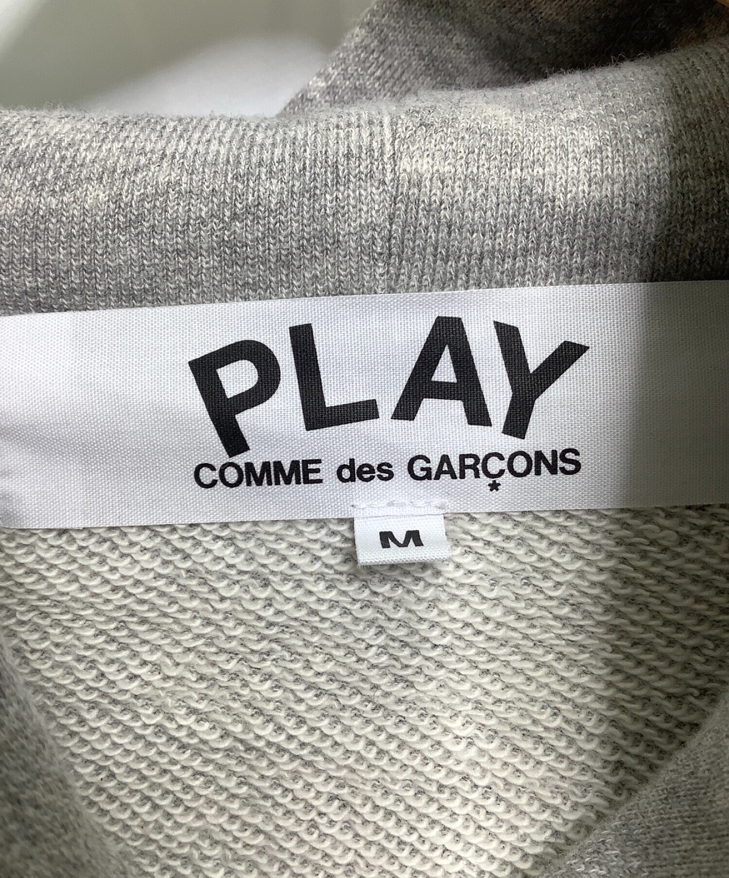 PLAY COMME des GARCONS (プレイ コムデギャルソン) パーカー グレー サイズ:M