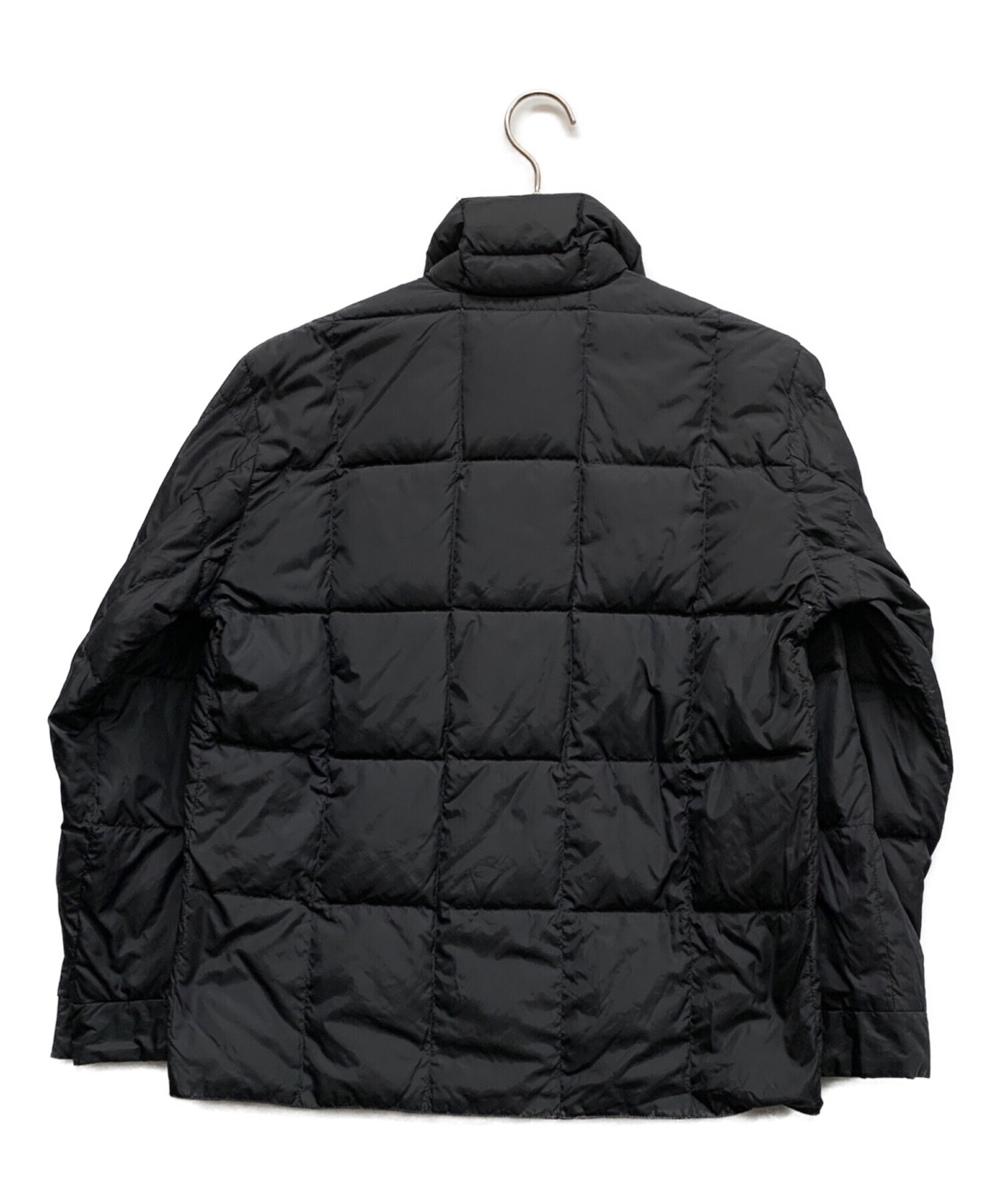 ISSEY MIYAKE (イッセイミヤケ) ダウンジャケット ブラック サイズ:M