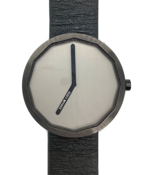 ISSEY MIYAKE 腕時計 メンズ NYAM003 ミヤケ ロクシリーズ クオーツ（VJ21） グレーxグレー アナログ表示