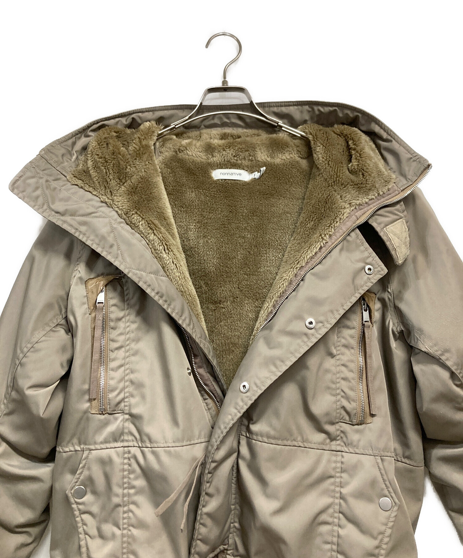 nonnative (ノンネイティブ) TROOPER HOODED BOA COAT ベージュ サイズ:1