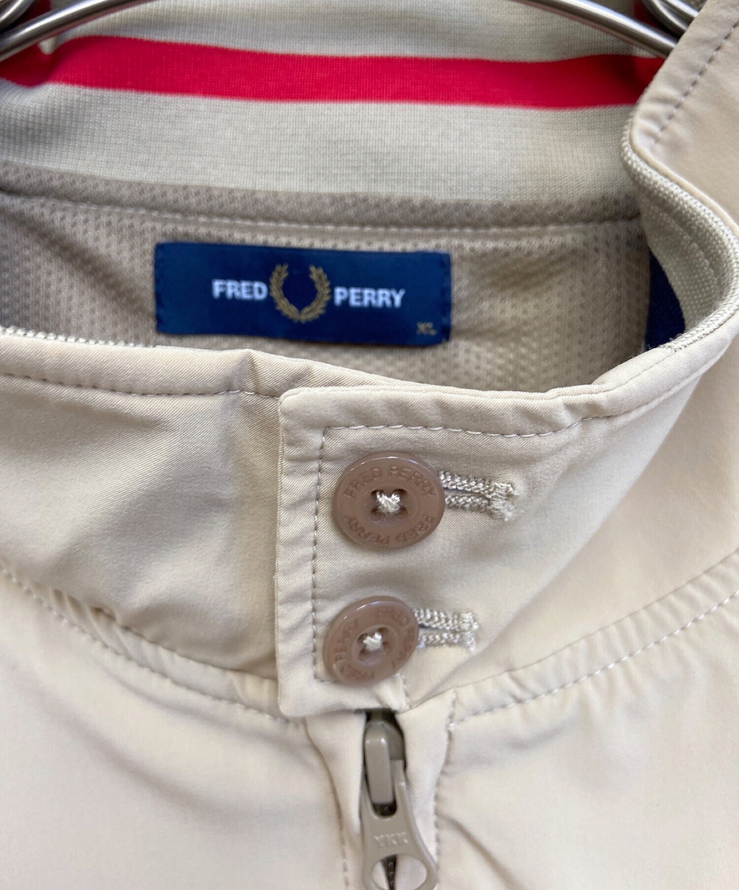 FRED PERRY (フレッドペリー) ナイロンジャケット ベージュ サイズ:XL