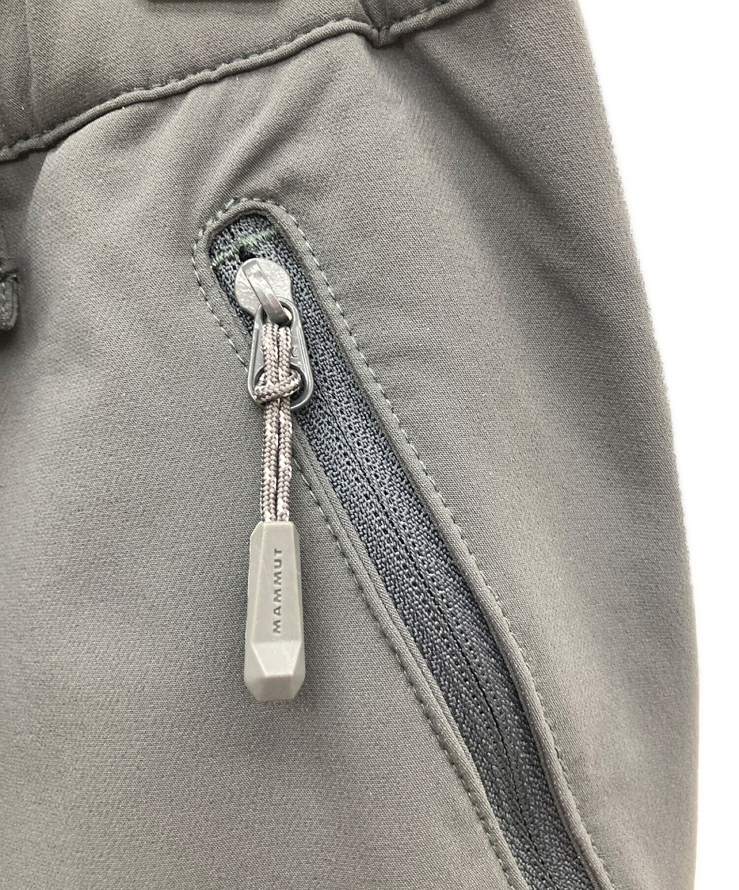 中古・古着通販】MAMMUT (マムート) トレッカーズパンツ グレー サイズ 