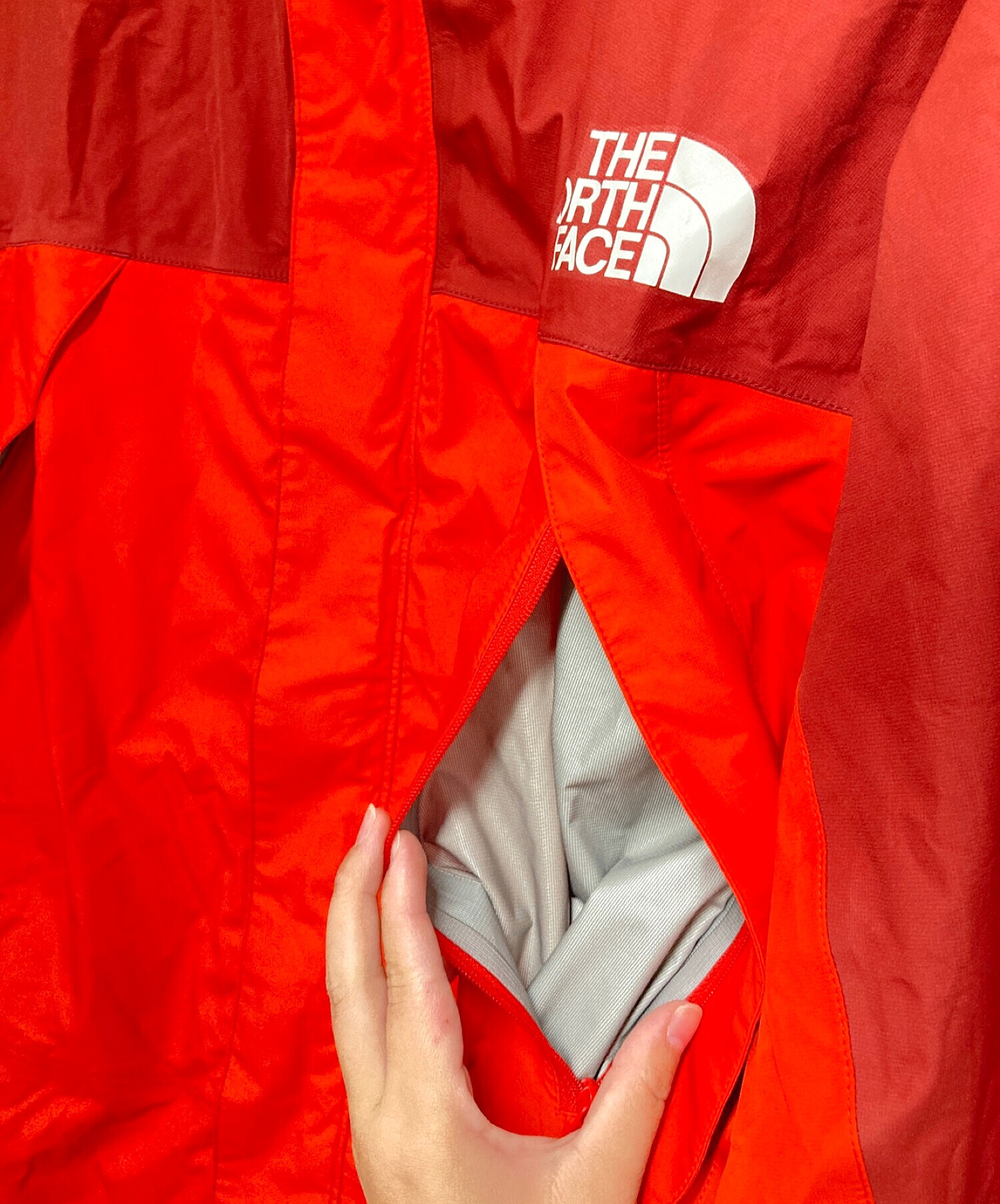 THE NORTH FACE (ザ ノース フェイス) レインスーツ（セットアップ） レッド×ブラック サイズ:XLサイズ