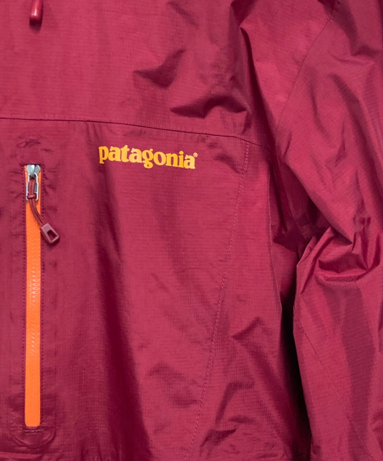 Patagonia (パタゴニア) マウンテンパーカー レッド サイズ:Ｌ