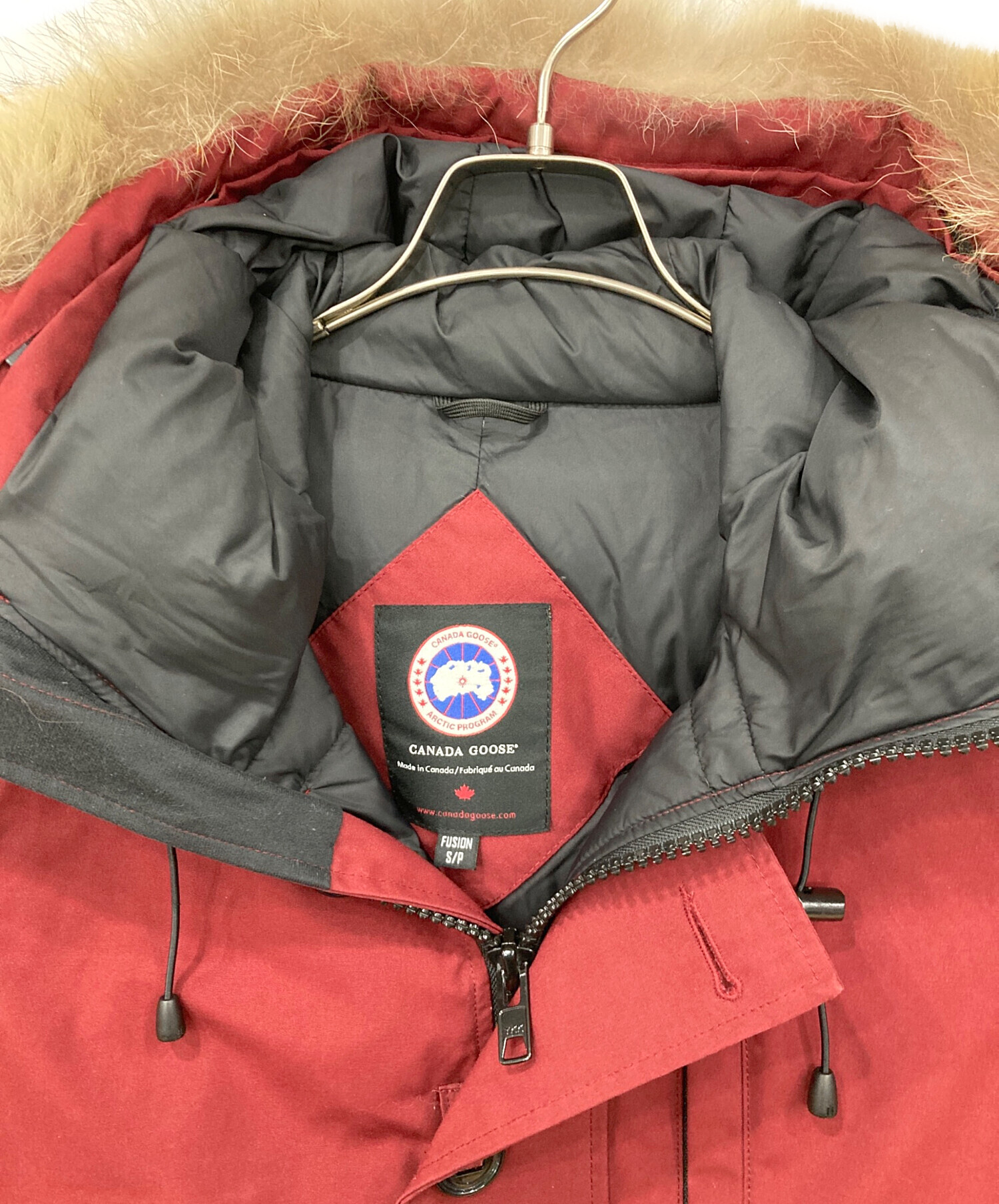 中古・古着通販】CANADA GOOSE (カナダグース) シャトーダウンジャケット レッド サイズ:Sサイズ｜ブランド・古着通販  トレファク公式【TREFAC FASHION】スマホサイト