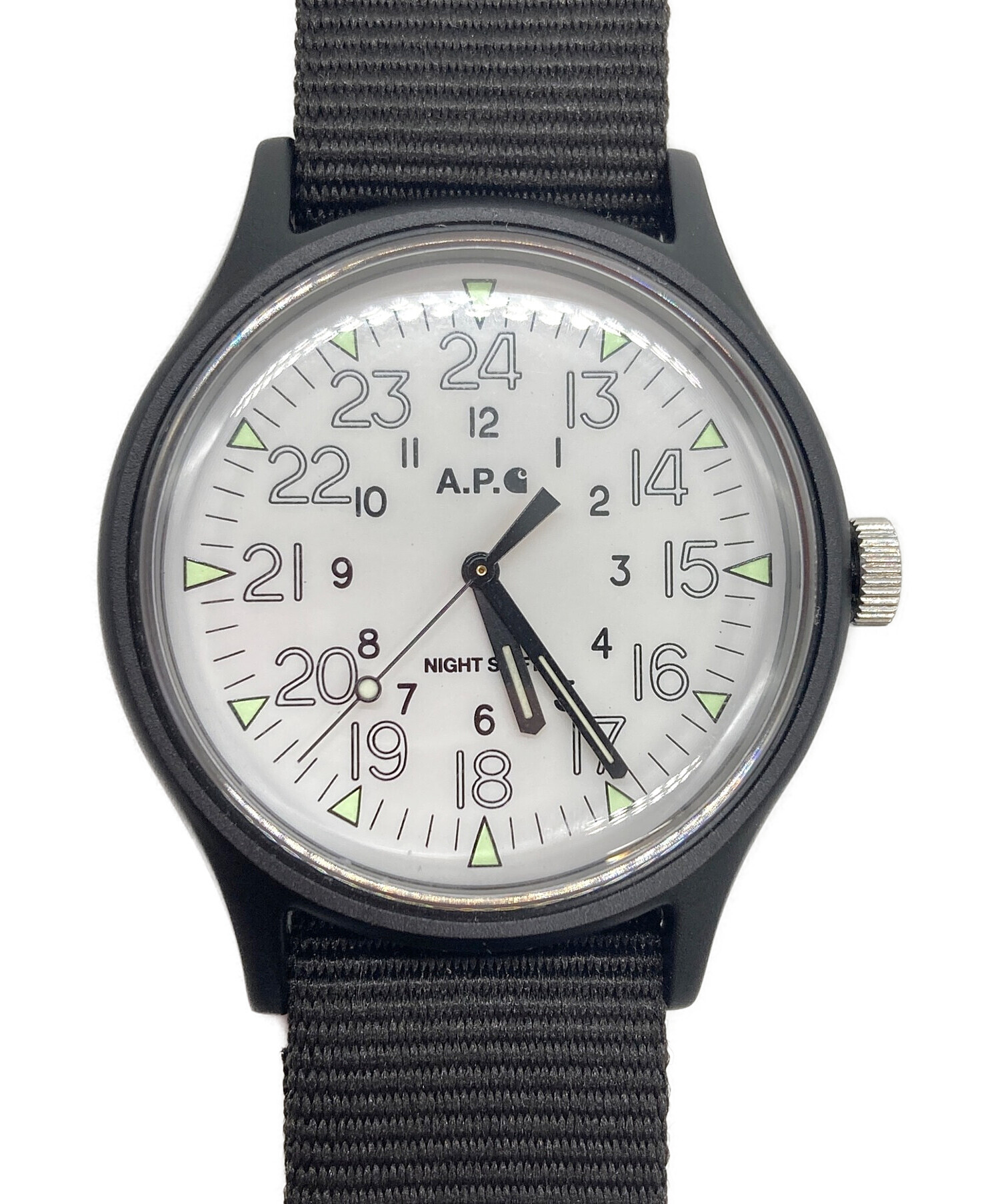 TIMEX (タイメックス) A.P.C. (アー・ペー・セー) CarHartt (カーハート) ミリタリーウォッチ ホワイト