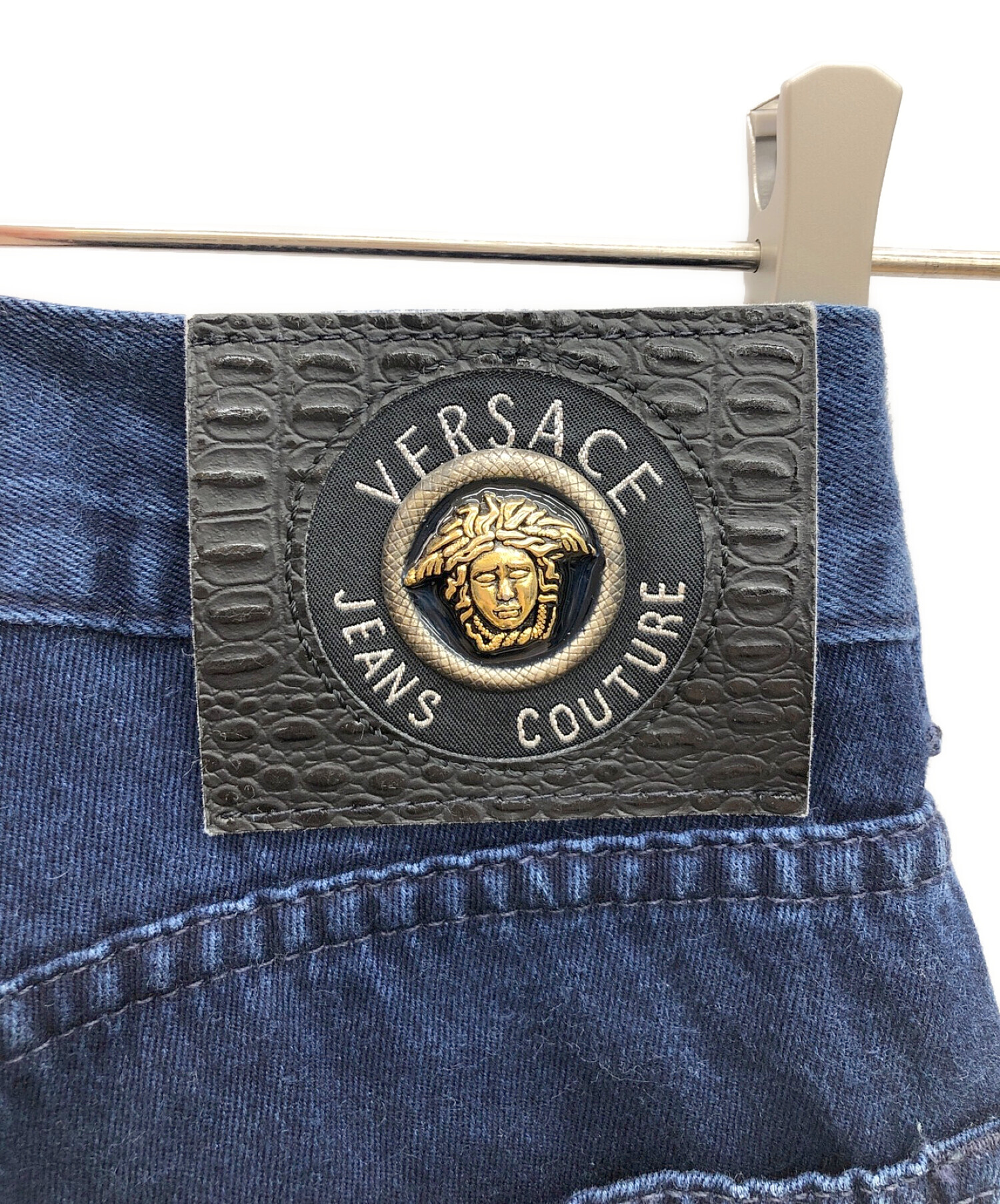 VERSACE JEANS COUTURE (ヴェルサーチ ジーンズクチュール) メデューサボタンデニムパンツ ブルー サイズ:44