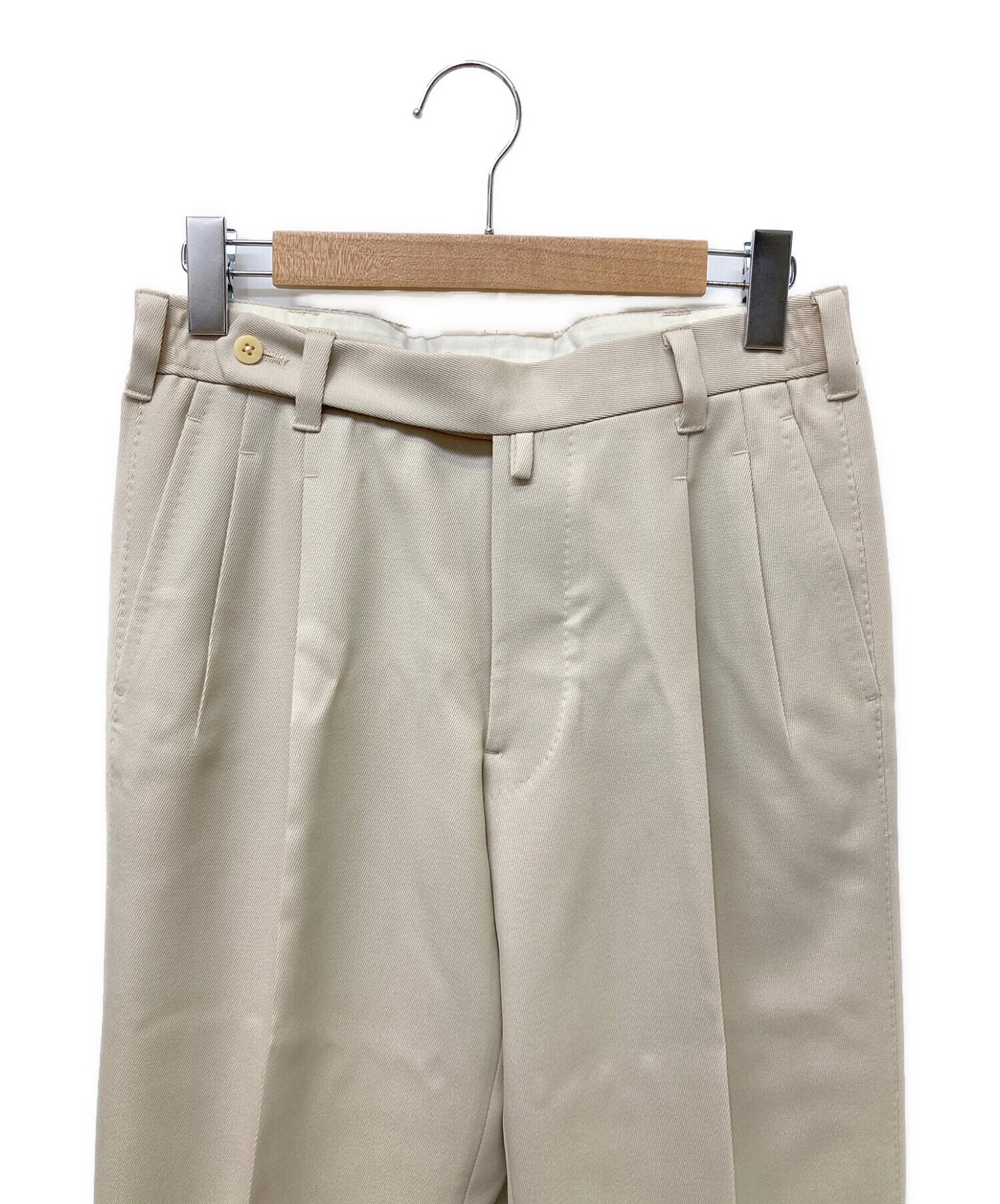 IGARASHI TROUSERS (イガラシ トラウザーズ) 2タックトラウザーパンツ ベージュ サイズ:M