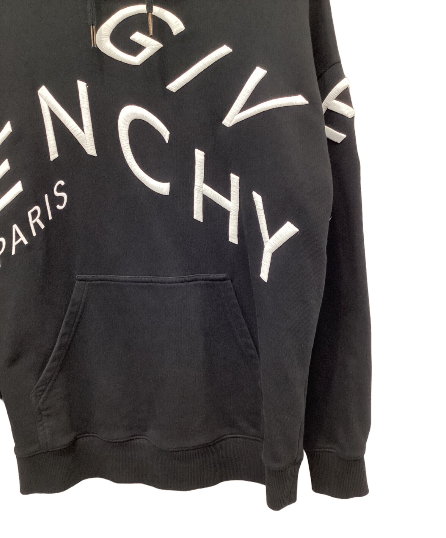 中古・古着通販】GIVENCHY (ジバンシィ) プルオーバーパーカー ブラック サイズ:S｜ブランド・古着通販 トレファク公式【TREFAC  FASHION】スマホサイト