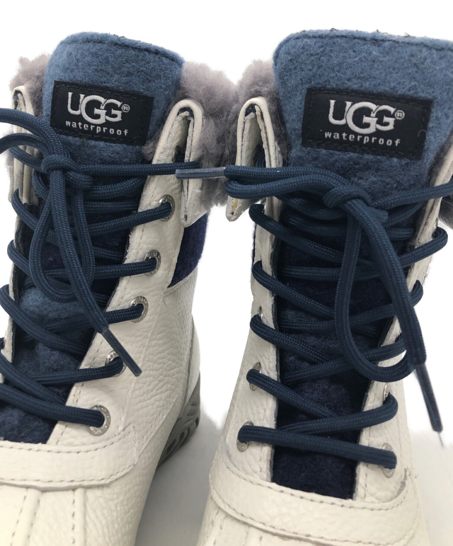 UGG (アグ) ADIRONDACK BOOT ホワイト サイズ:23