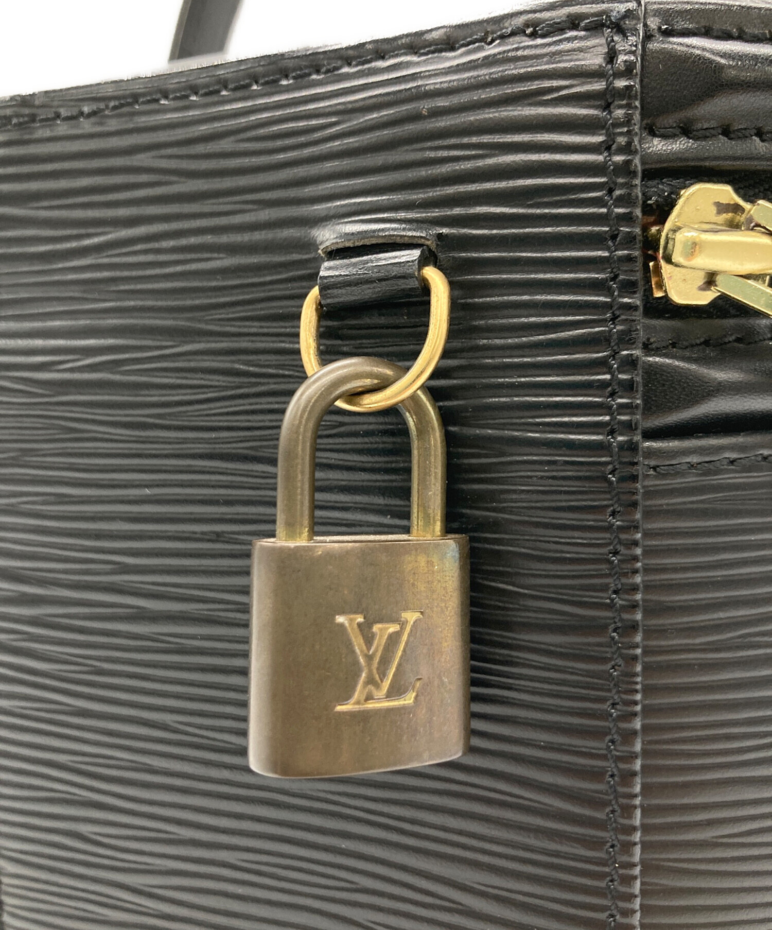 中古・古着通販】LOUIS VUITTON (ルイ ヴィトン) LOUIS VUITTON エピ カンヌ バニティバッグ ブラック｜ブランド・古着通販  トレファク公式【TREFAC FASHION】スマホサイト