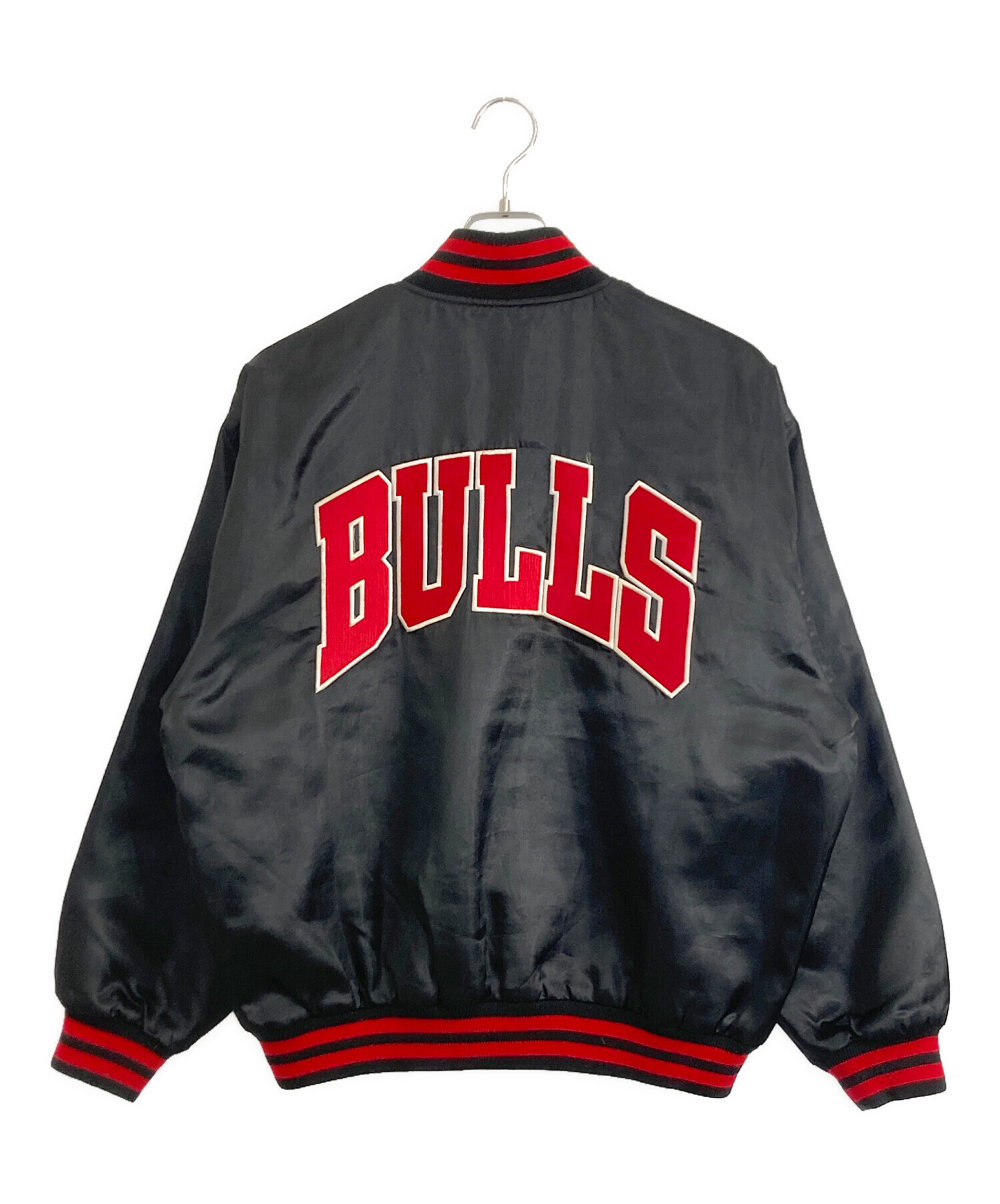 中古・古着通販】NBA (エヌビーエー) NBA CHICAGO BULLS ブルゾン スタジャン ブラック サイズ:Medium｜ブランド・古着通販  トレファク公式【TREFAC FASHION】スマホサイト