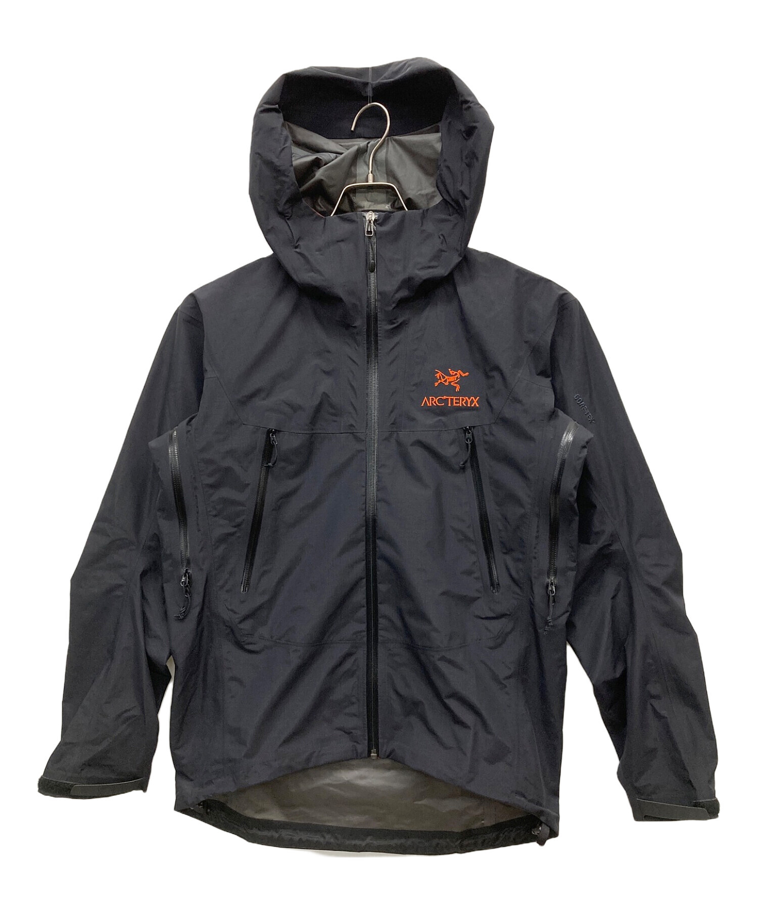 中古・古着通販】ARC'TERYX (アークテリクス) OSHMANS別注 マウンテンパーカー ブラック サイズ:XS ｜ブランド・古着通販  トレファク公式【TREFAC FASHION】スマホサイト