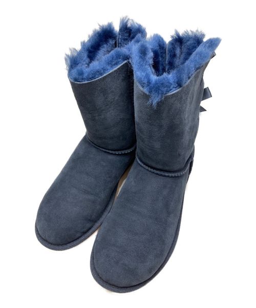 中古・古着通販】UGG (アグ) バックリボンムートンブーツ ネイビー