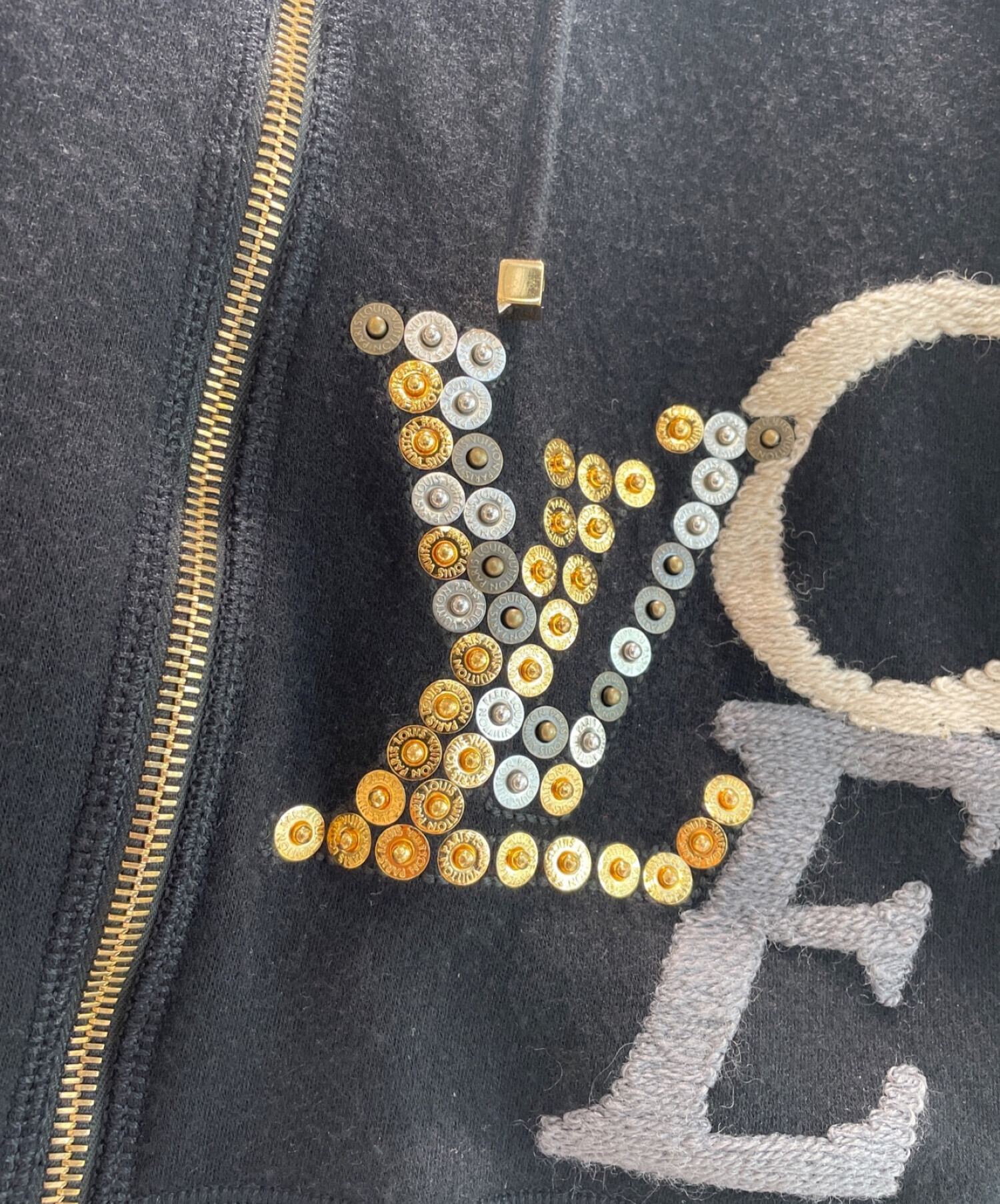 Louis Vuitton Halka Küpe Louis Vuitton Küpe %20 İndirimli - Gardrops