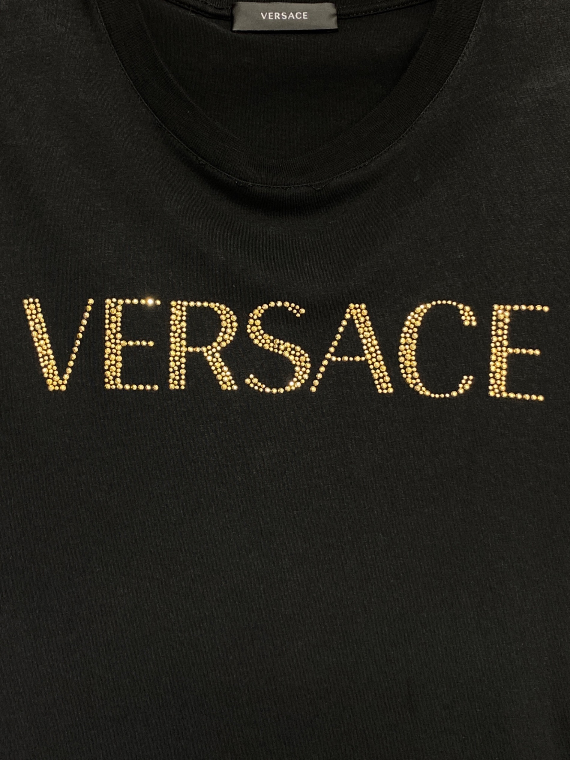 中古・古着通販】VERSACE (ヴェルサーチ) ラインストーンロゴTシャツ ブラック サイズ:M｜ブランド・古着通販 トレファク公式【TREFAC  FASHION】スマホサイト