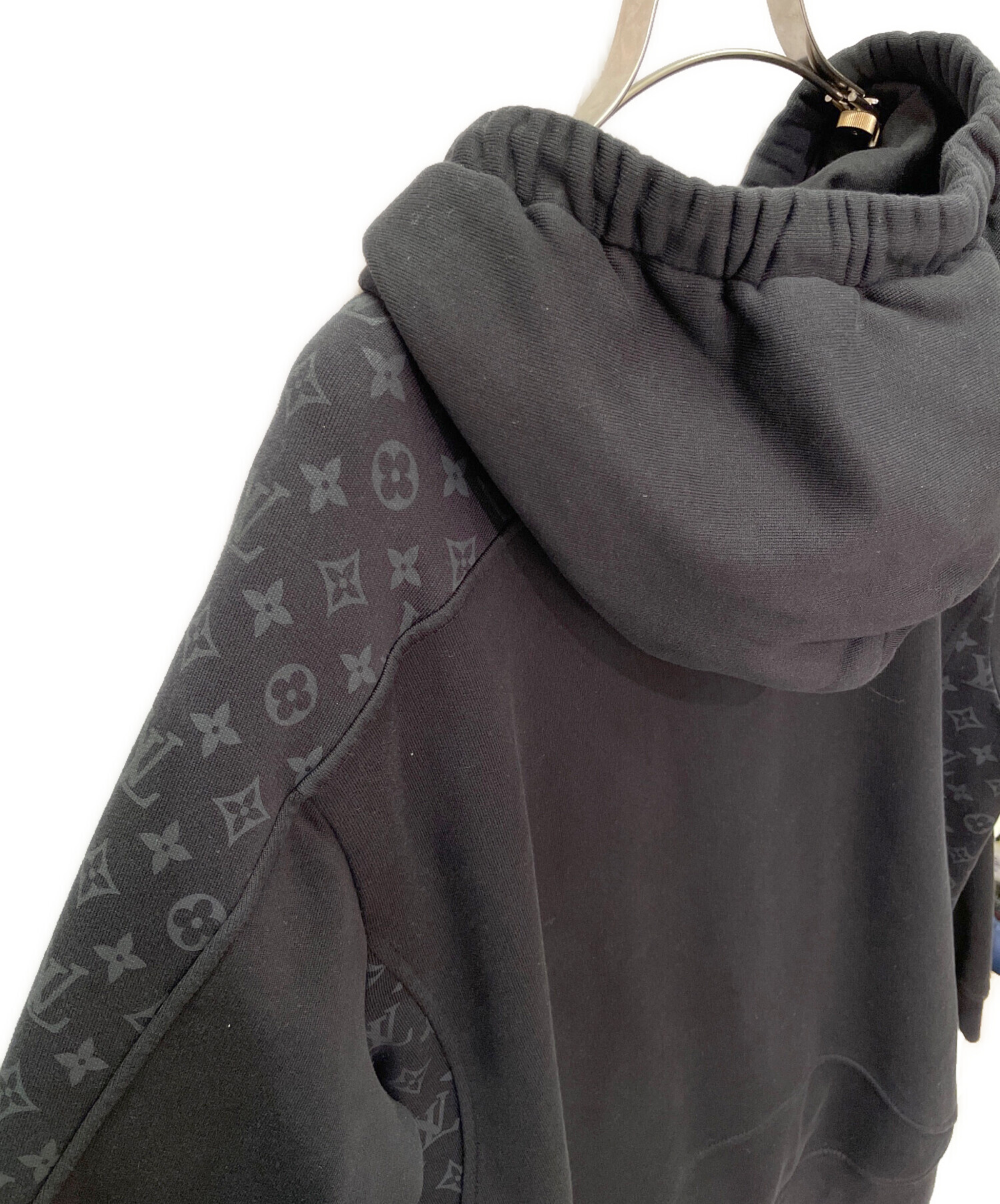 中古・古着通販】LOUIS VUITTON (ルイ ヴィトン) モノグラム サークルカット パーカー ブラック サイズ:XL｜ブランド・古着通販  トレファク公式【TREFAC FASHION】スマホサイト