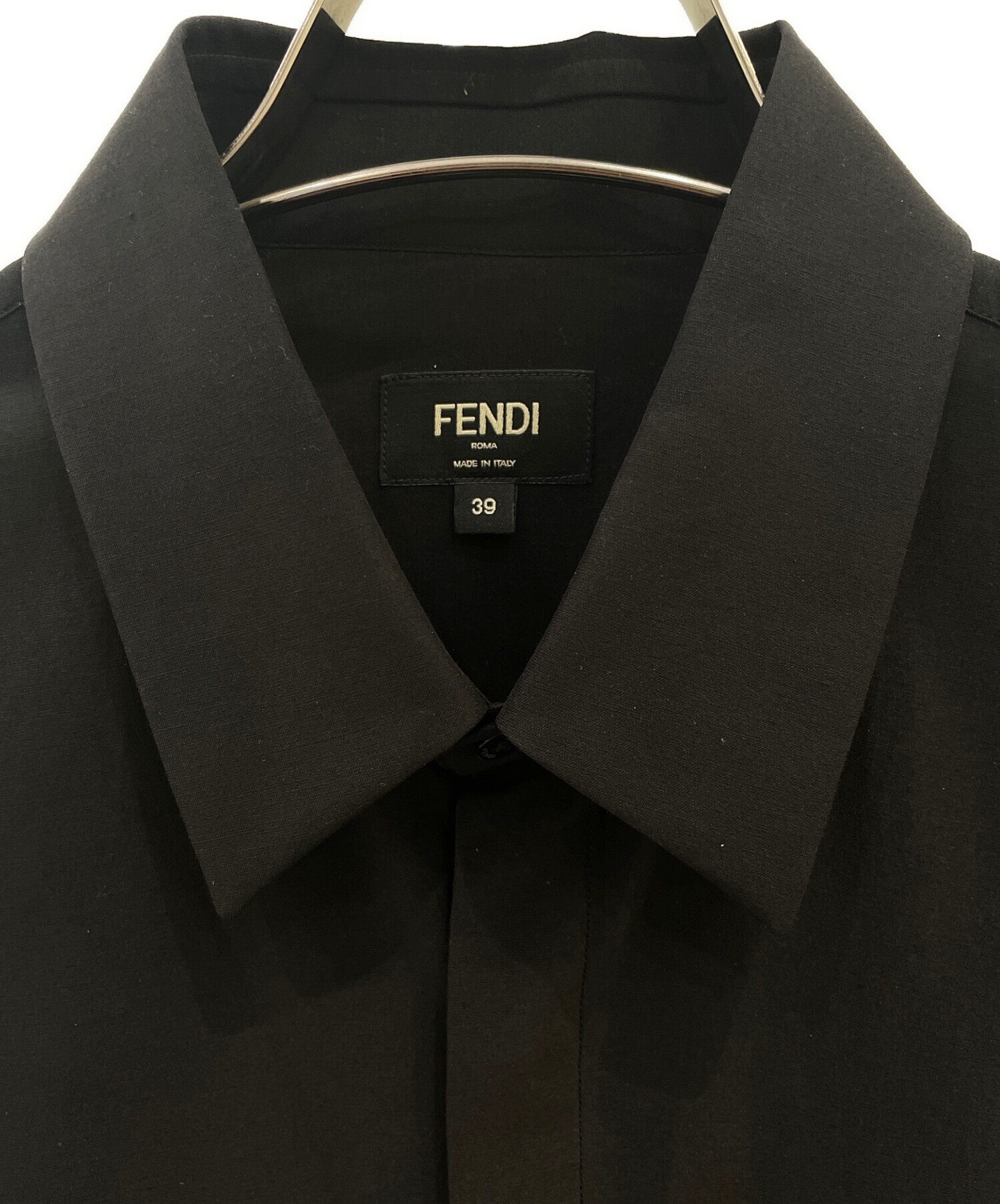 中古・古着通販】FENDI (フェンディ) ロゴパッチシルクシャツ ブラック サイズ:39｜ブランド・古着通販 トレファク公式【TREFAC  FASHION】スマホサイト