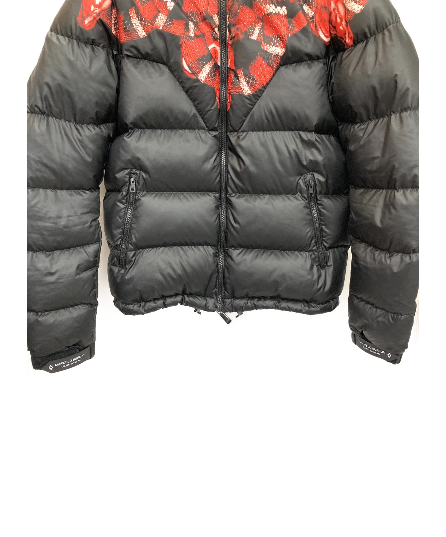 MARCELO BURLON (マルセロバーロン) ダウンジャケット ブラック×レッド サイズ:S 秋冬物