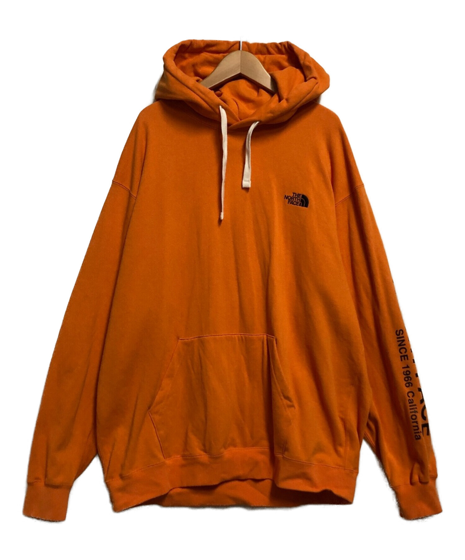 THE NORTH FACE (ザ ノース フェイス) プルオーバーパーカー オレンジ サイズ:XL