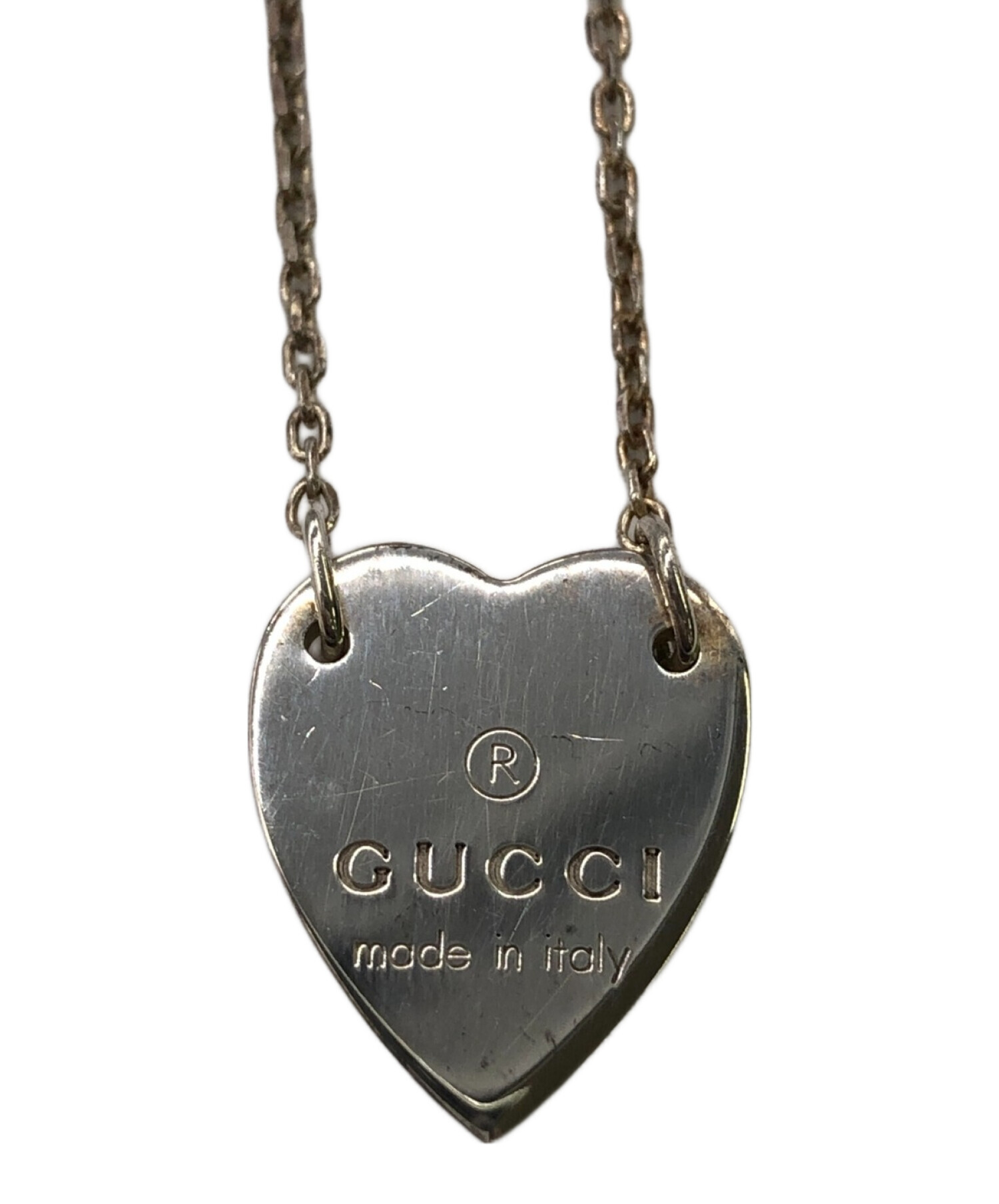 GUCCI (グッチ) ハートロゴシルバーネックレス