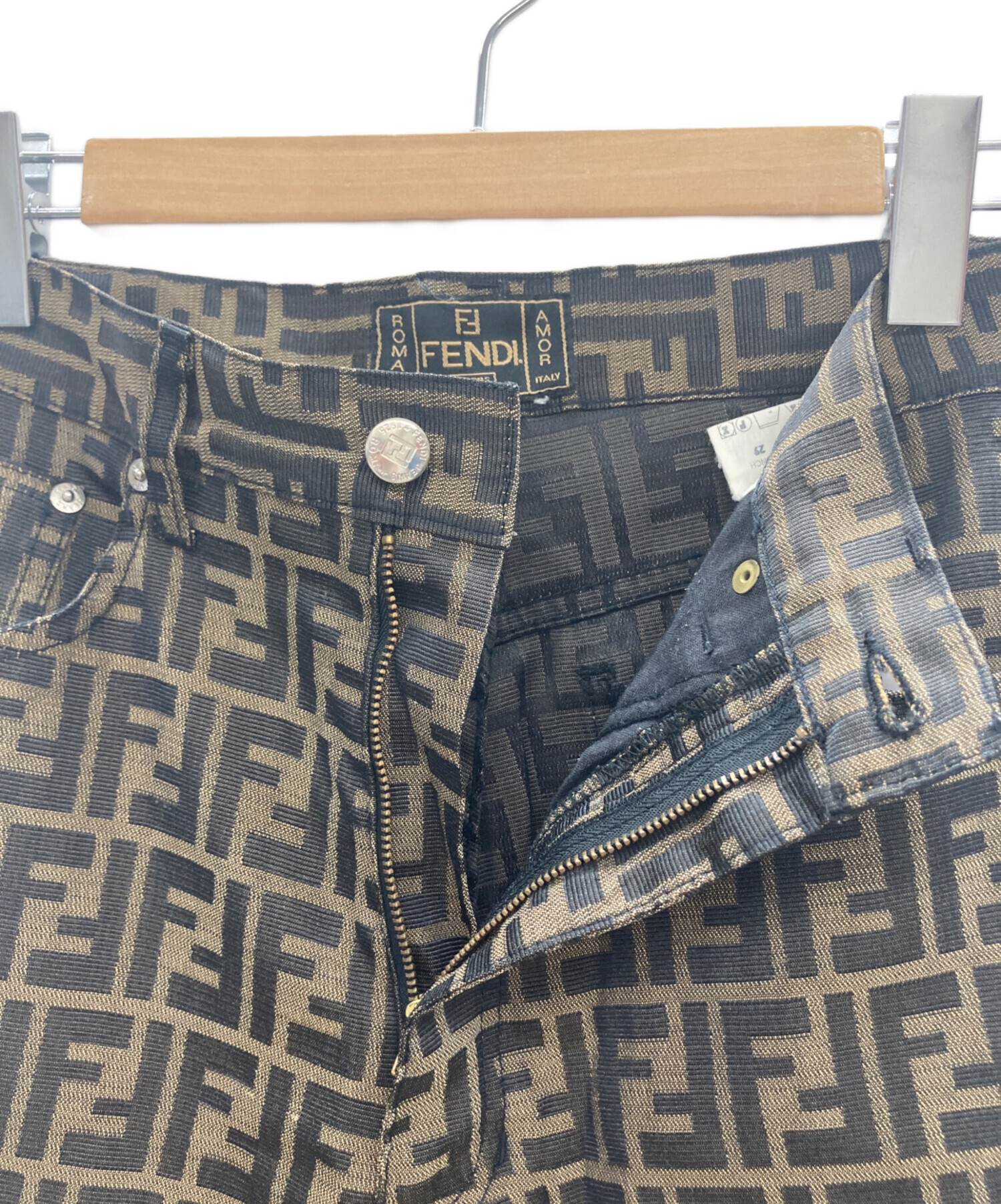 中古・古着通販】FENDI (フェンディ) パンツ カーキ×ブラック サイズ:29｜ブランド・古着通販 トレファク公式【TREFAC  FASHION】スマホサイト