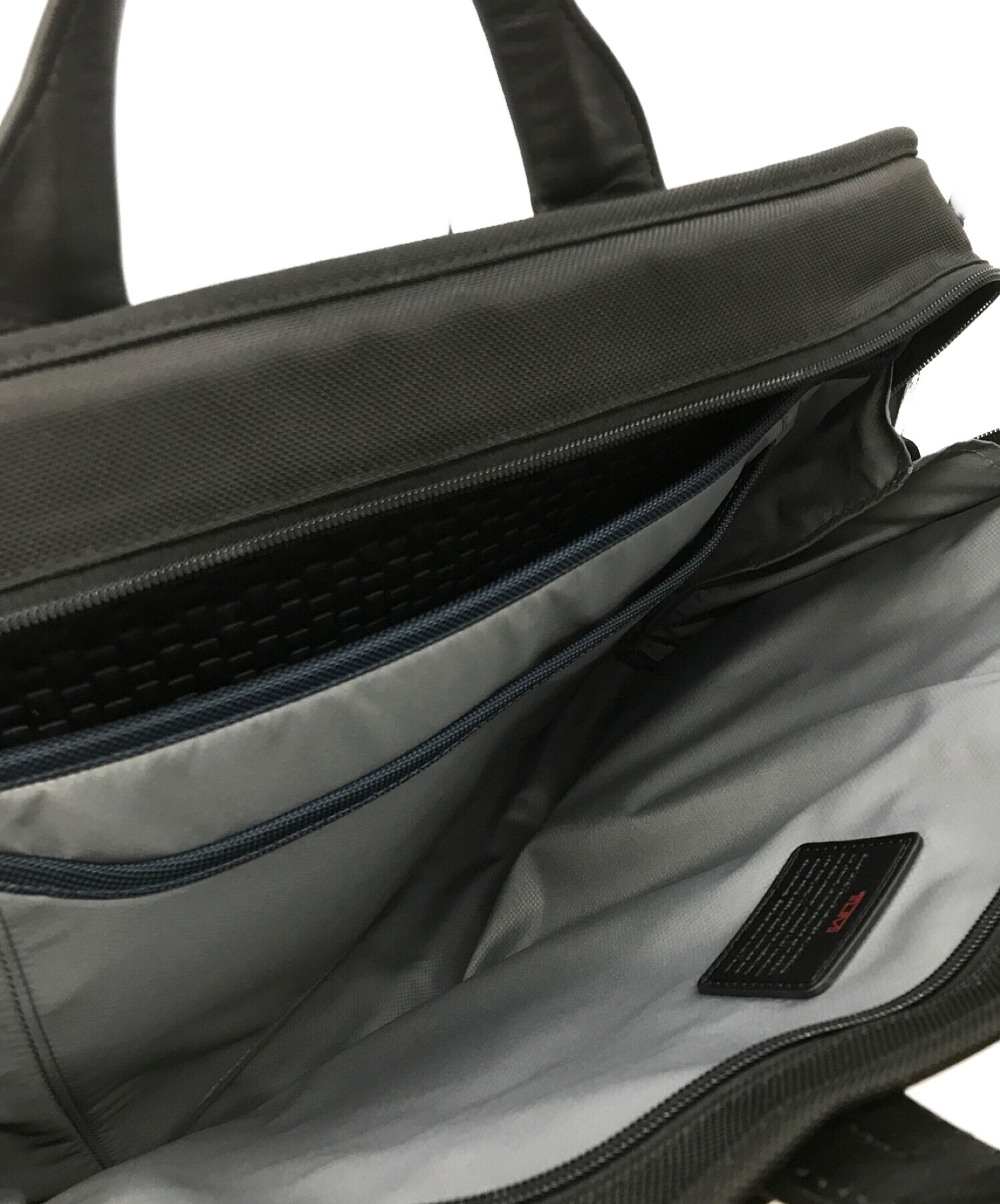 TUMI ALPHA 2 BUSINESS