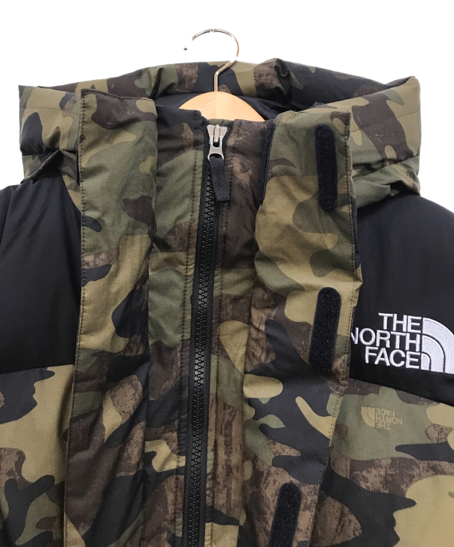 THE NORTH FACE (ザ ノース フェイス) Novelty Baltro Light Jacket オリーブ/TNFカモ サイズ:XL  未使用品