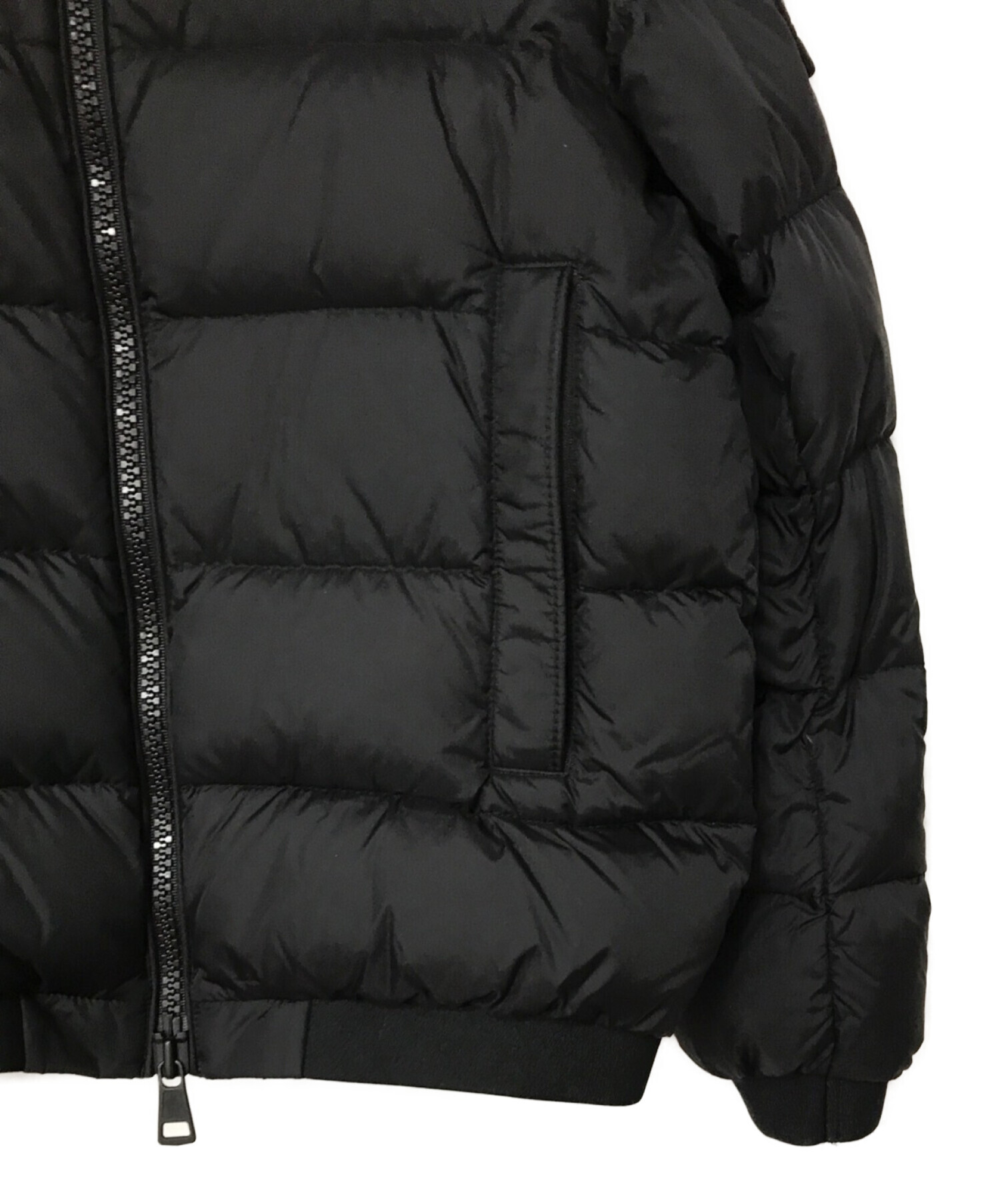 MONCLER (モンクレール) AUBRAC ダウンジャケット ブラック