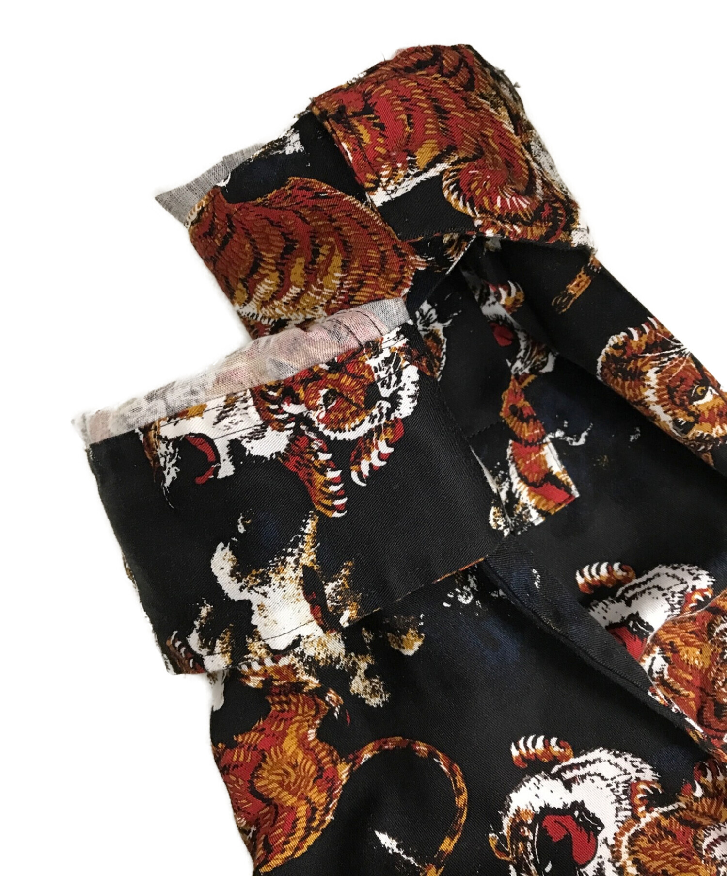 DAIRIKU (ダイリク) Tiger L-S Shirt with Money Clip ブラック×レッド サイズ:L